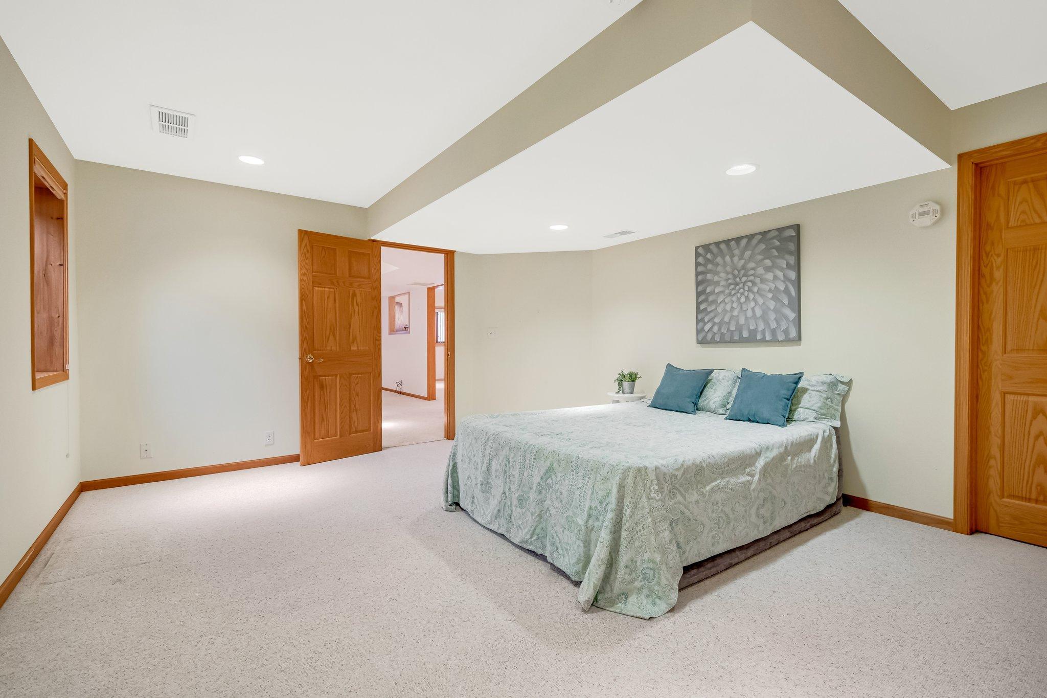 5625 Heather Ridge Court