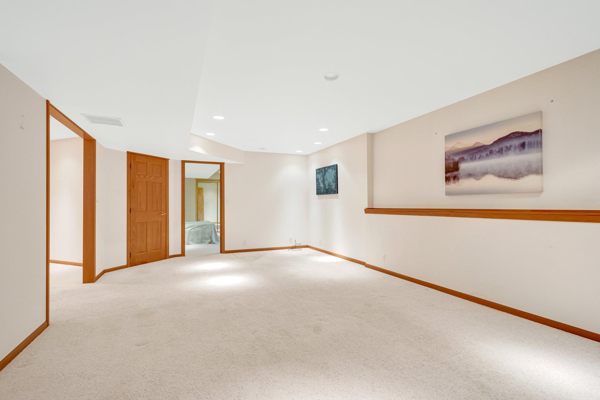 5625 Heather Ridge Court