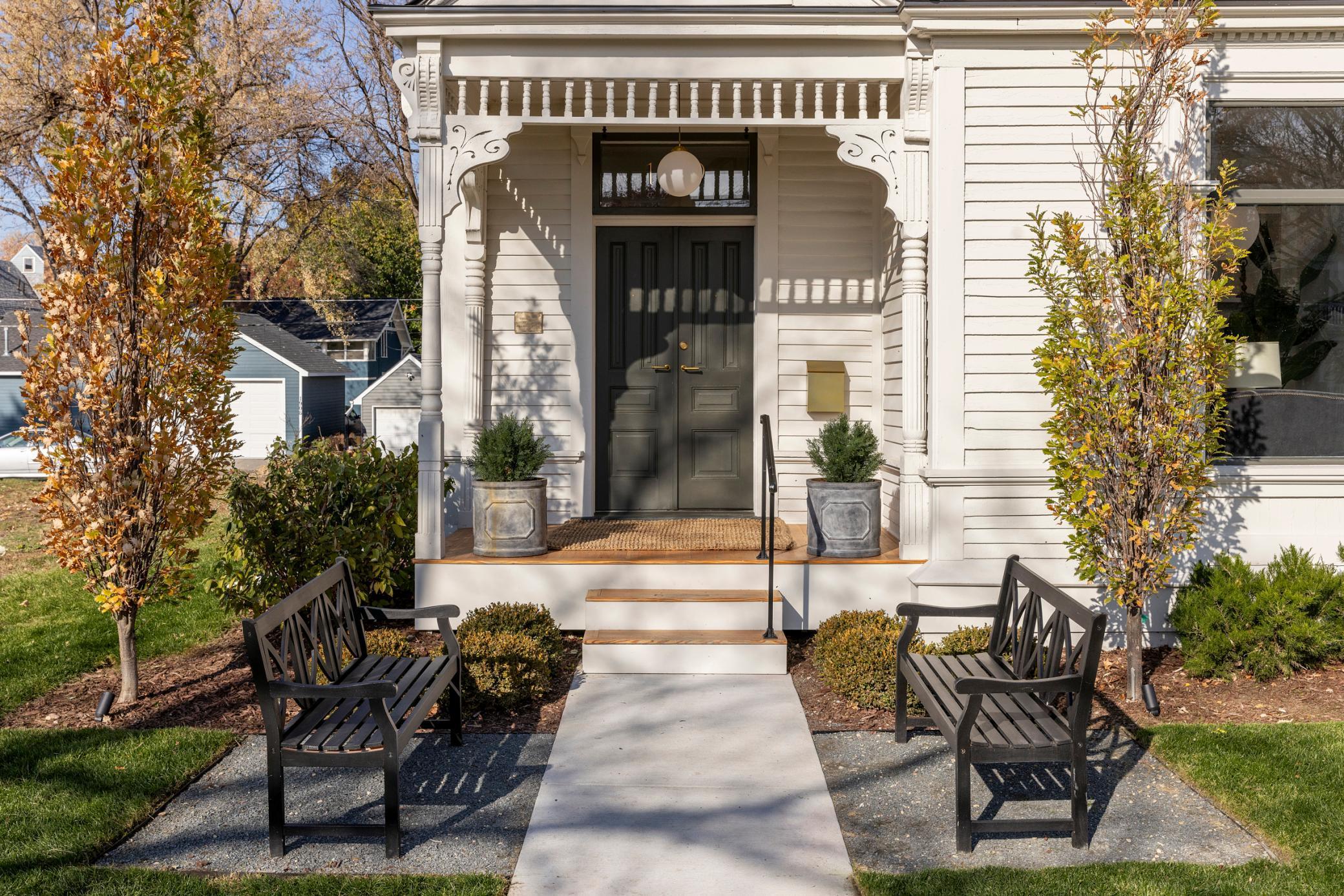 1899 Iglehart Avenue