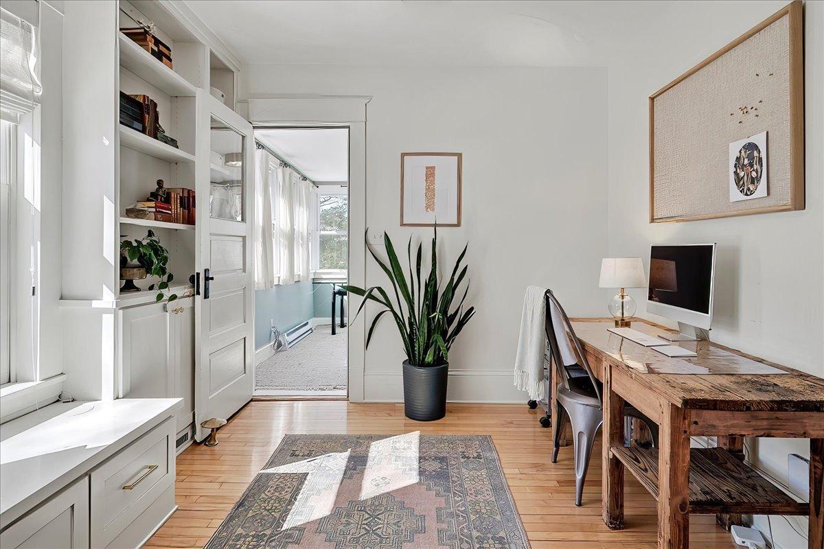 4050 Linden Hills Boulevard