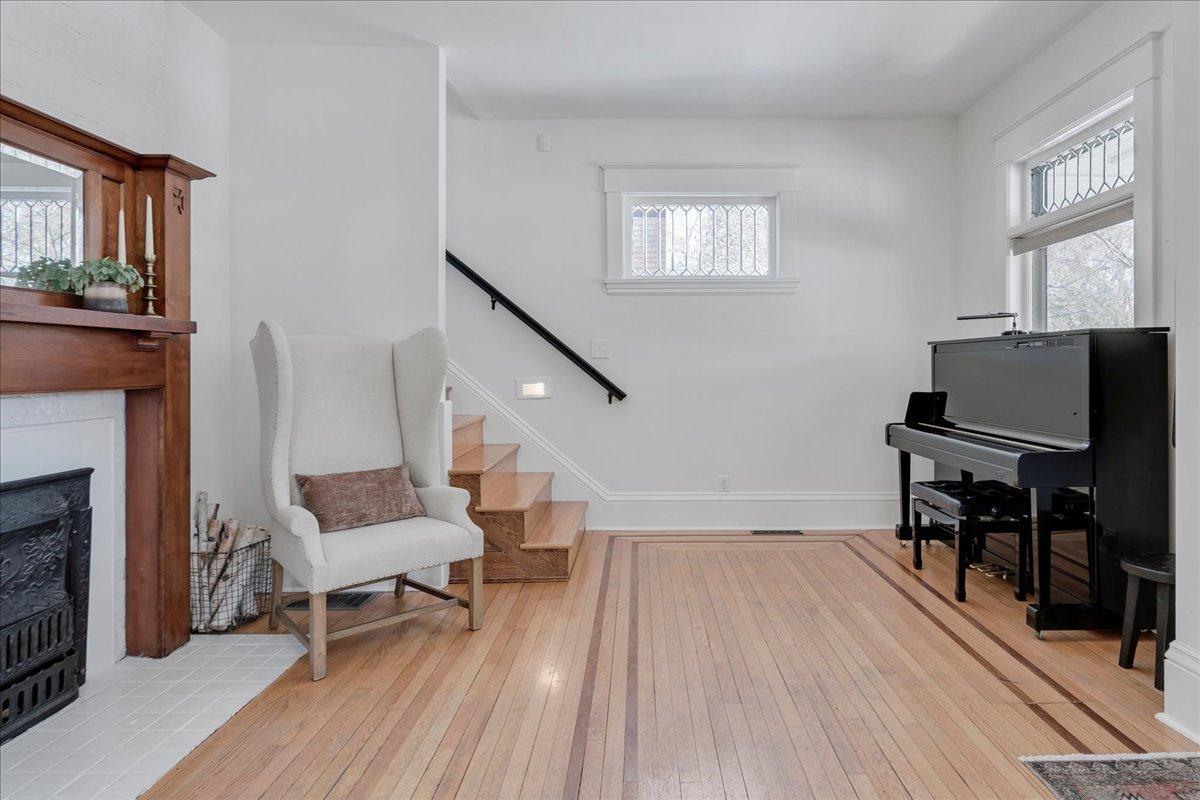 4050 Linden Hills Boulevard