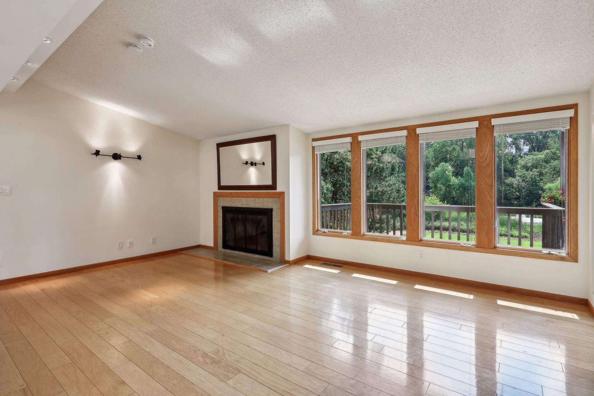 1455 Lone Oak Lane