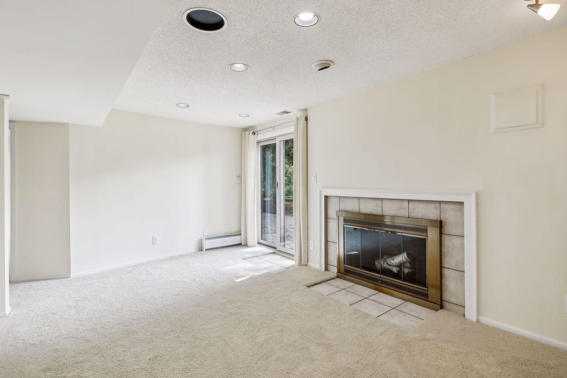 1455 Lone Oak Lane