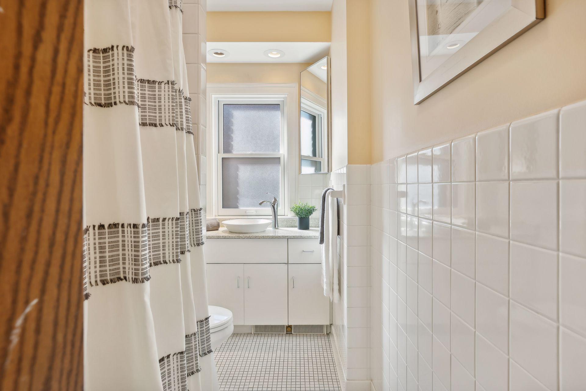 79 Western Avenue N Unit: 507