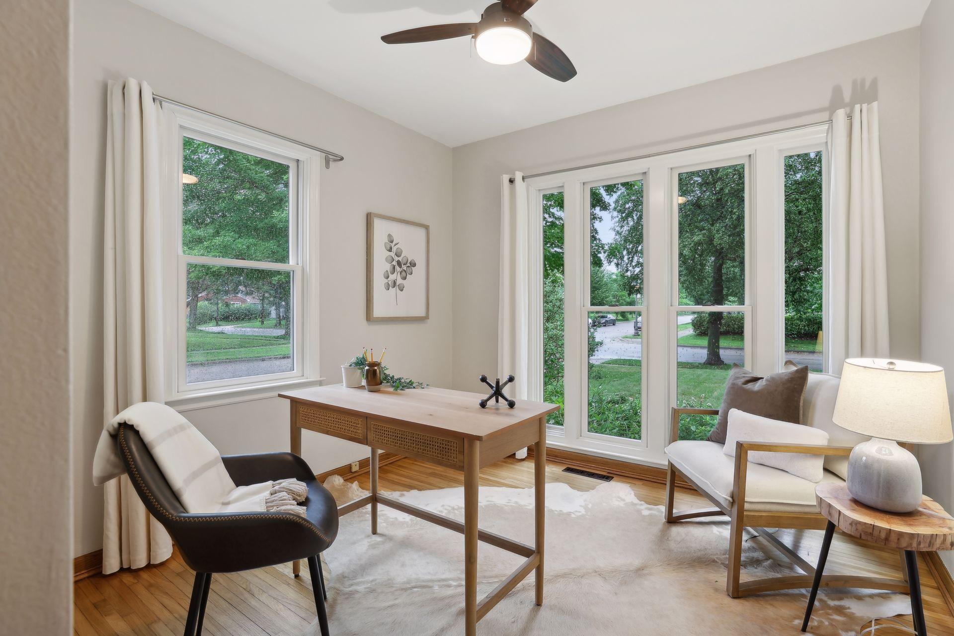 1617 Dunlap Street N