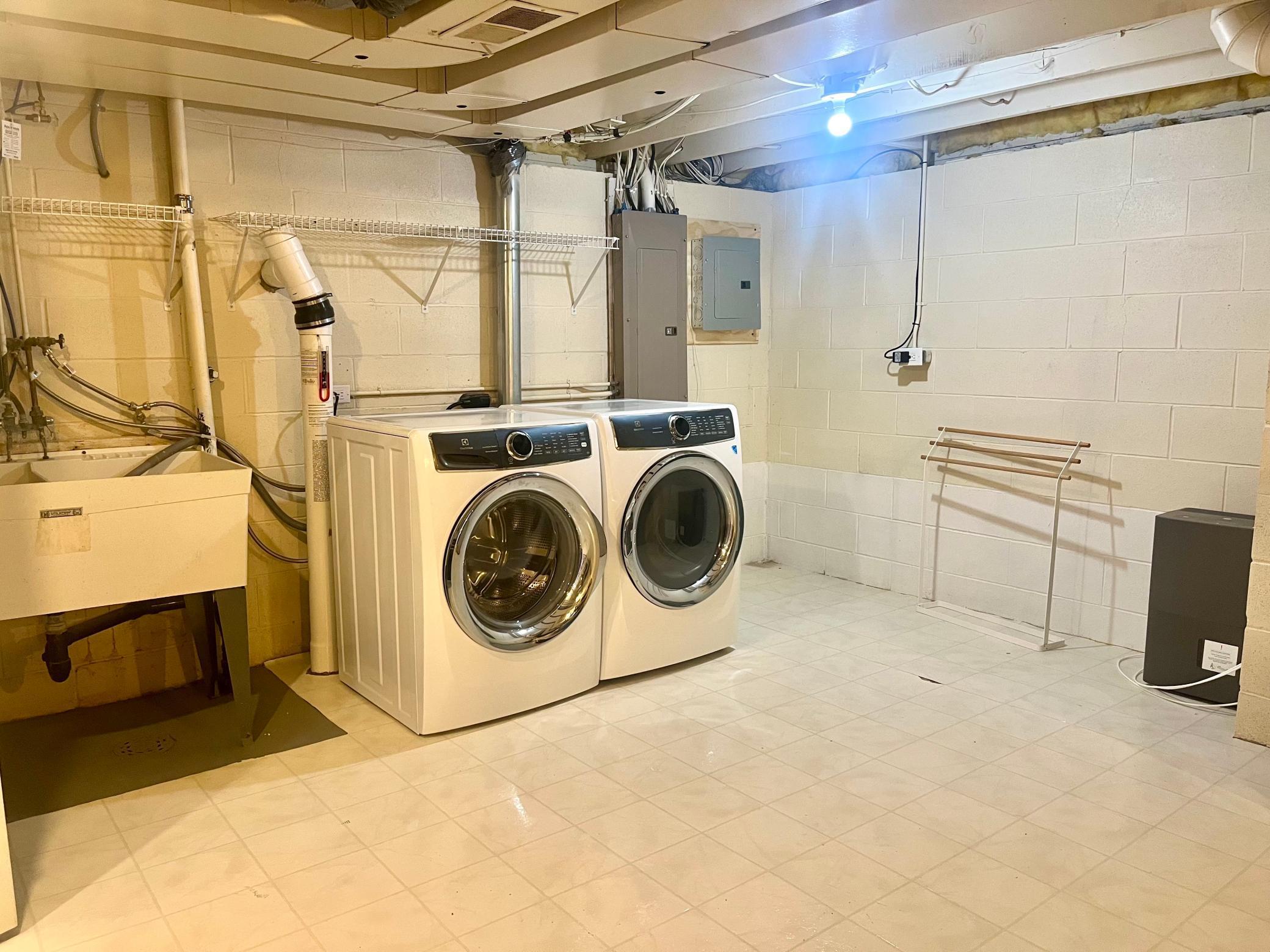 47 E Pleasant Lake Road