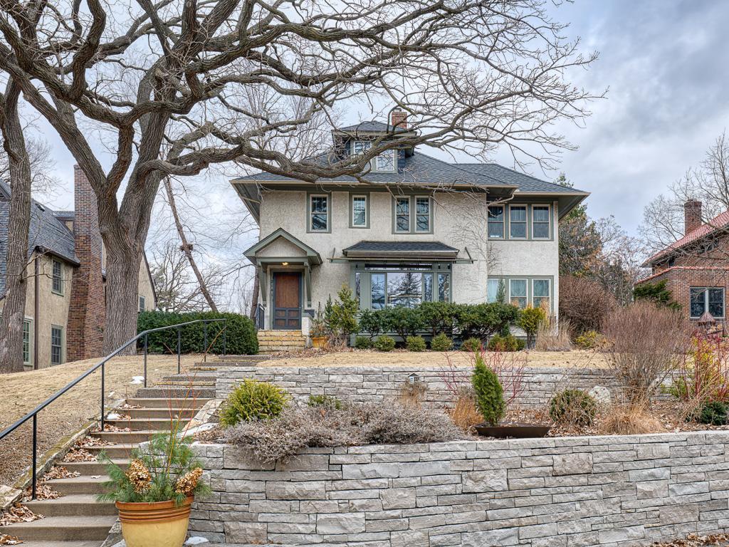 2141 Doswell Avenue