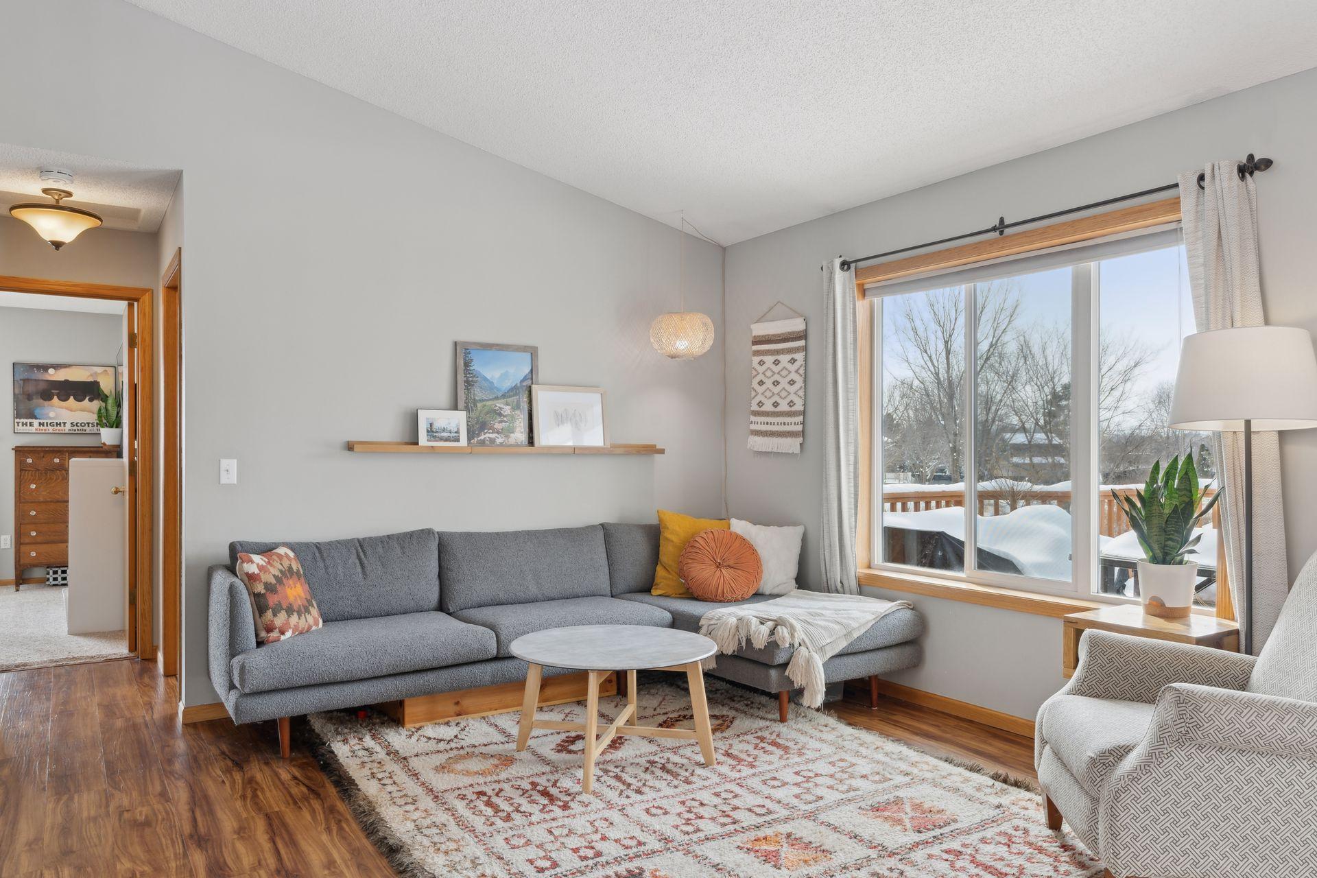 13590 Fiona Avenue N