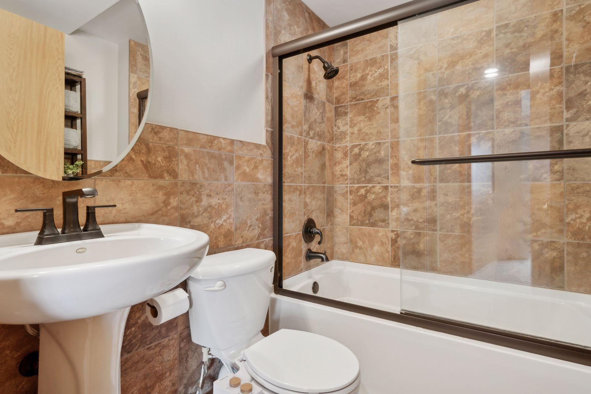 13590 Fiona Avenue N