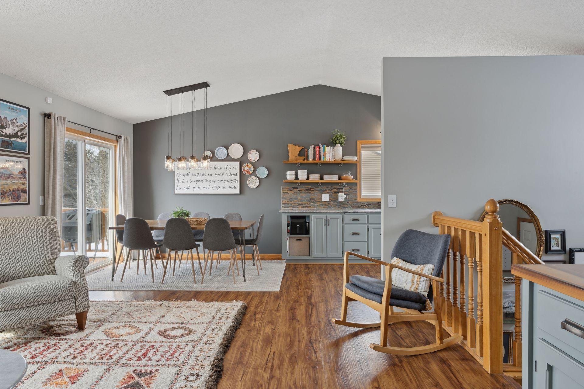 13590 Fiona Avenue N