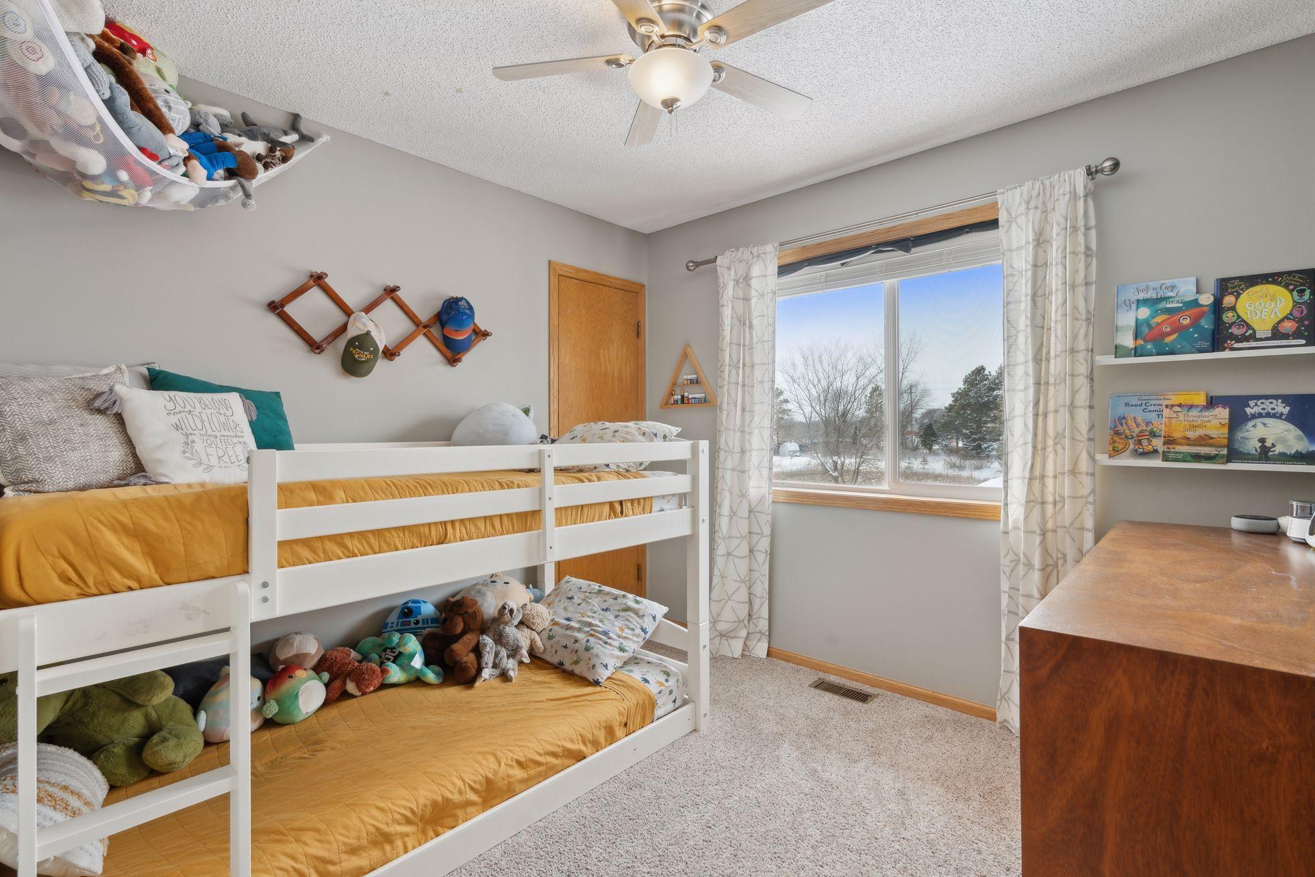 13590 Fiona Avenue N