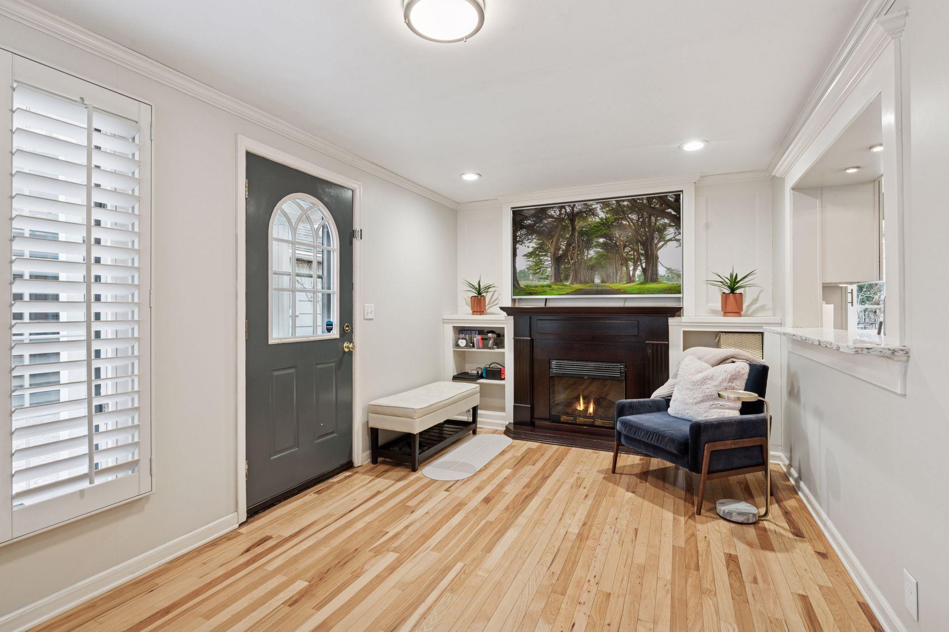 1408 E 54th Street