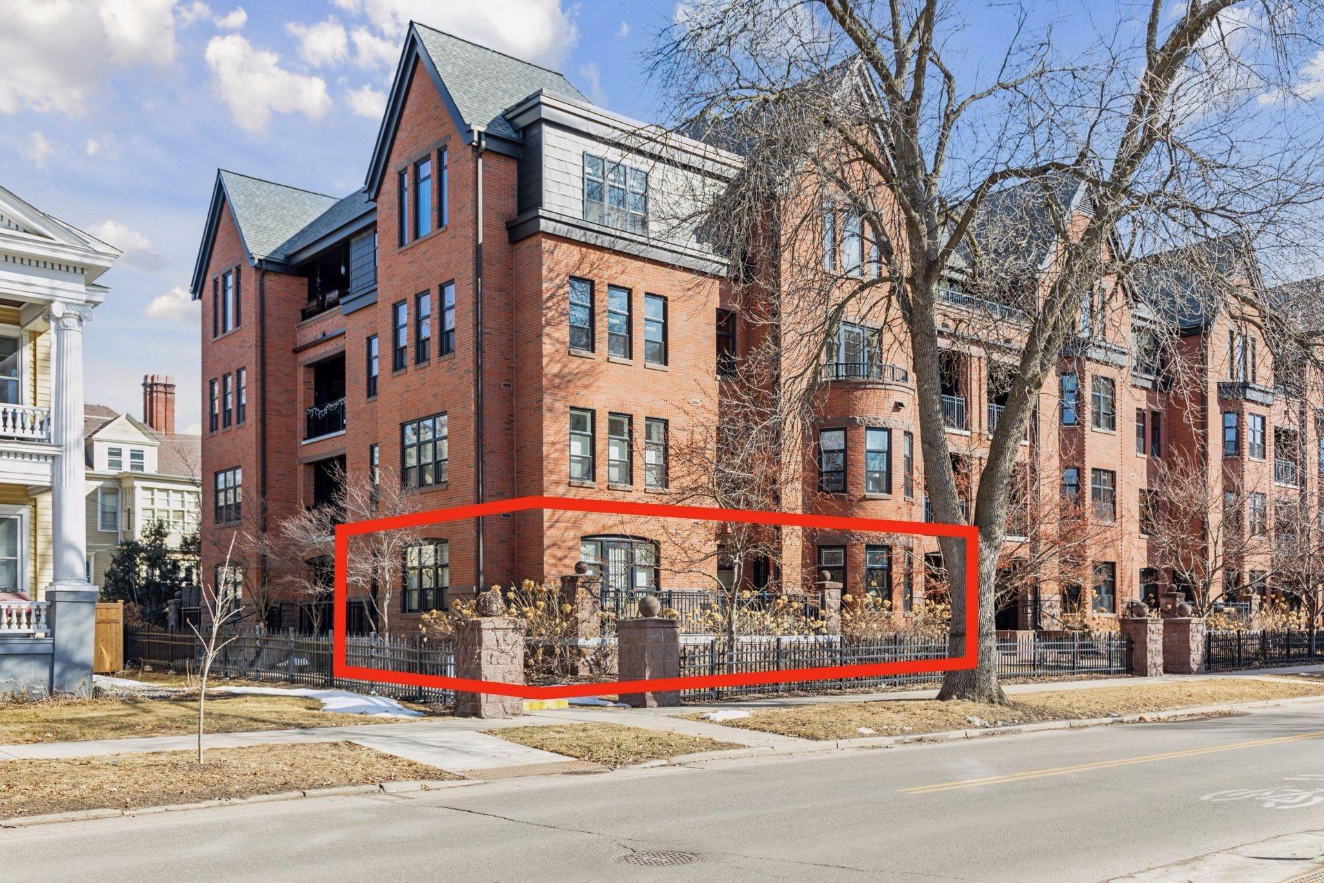 80 Western Avenue N Unit: 100