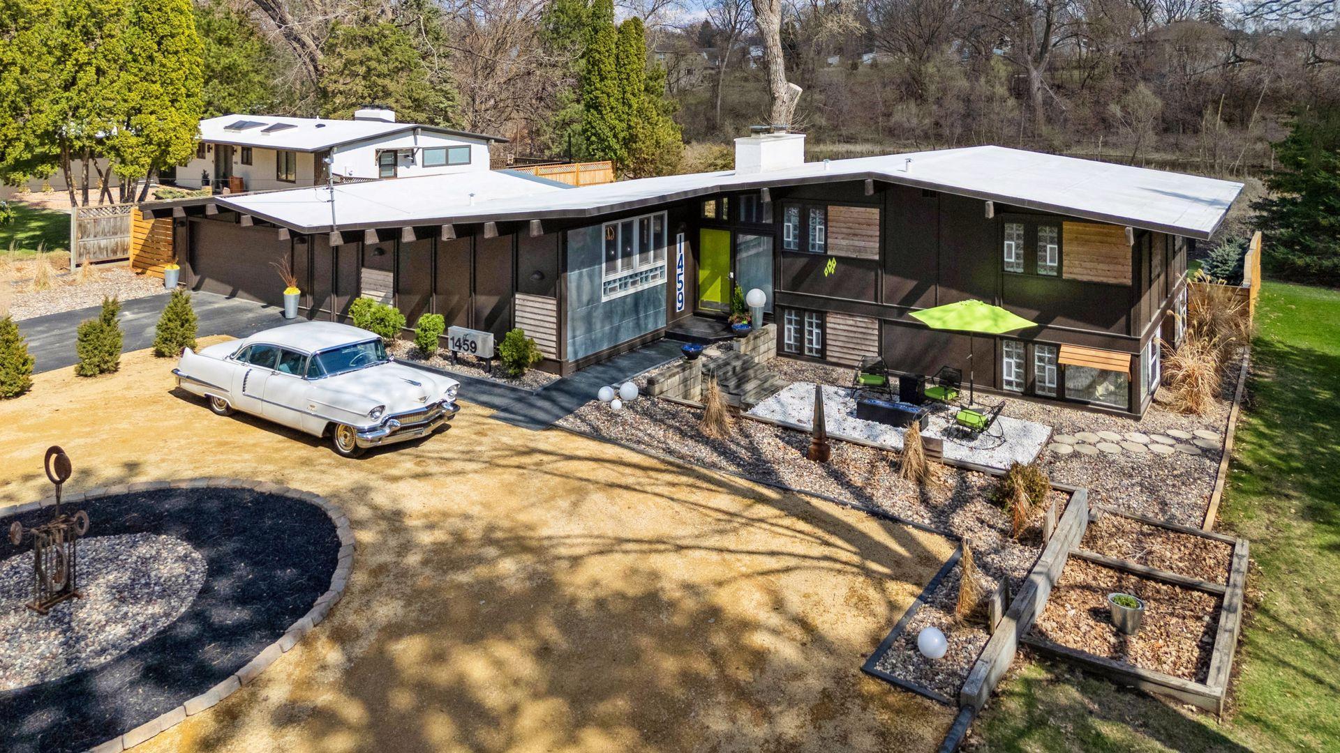 1459 Lone Oak Lane