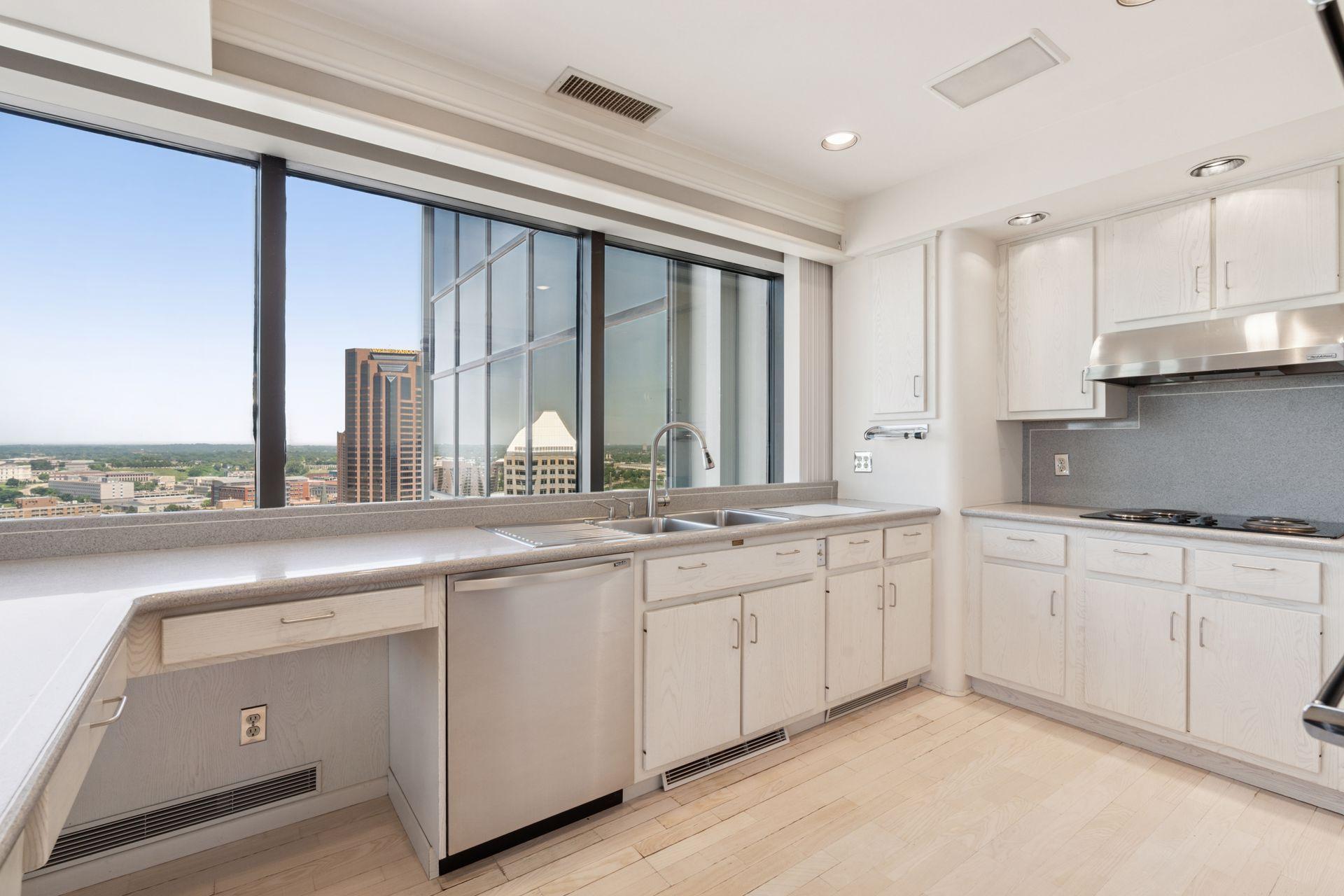 59 4th Street W Unit: 22A