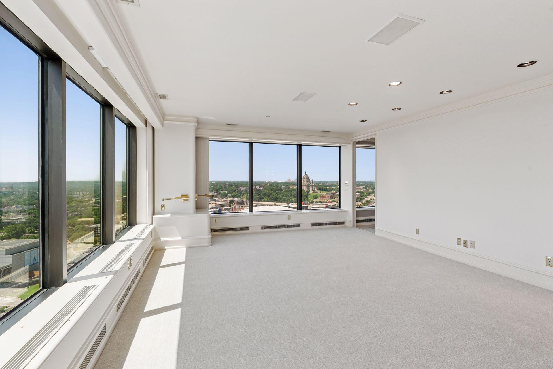 59 4th Street W Unit: 22A