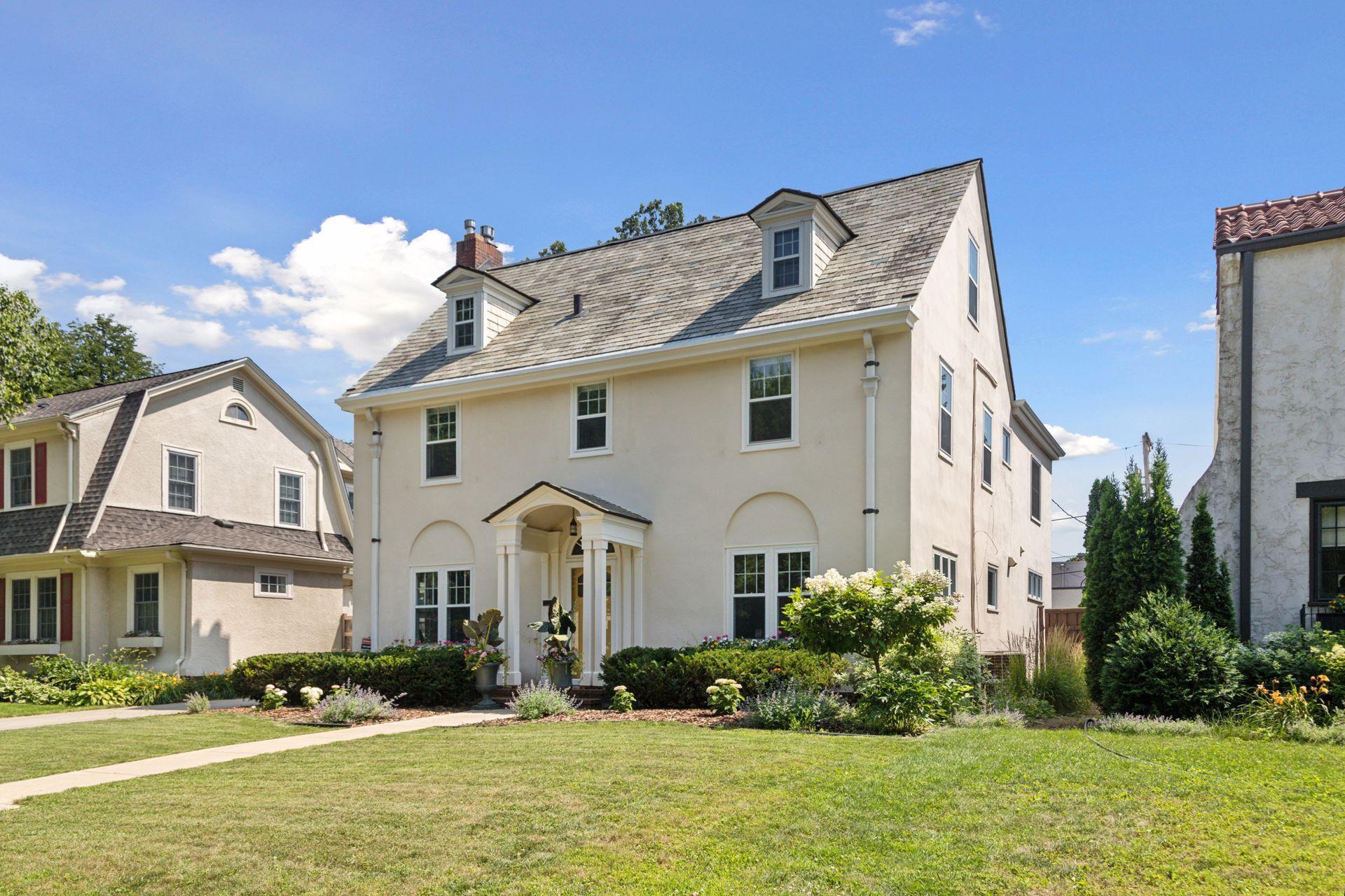 2262 Riverwood Place