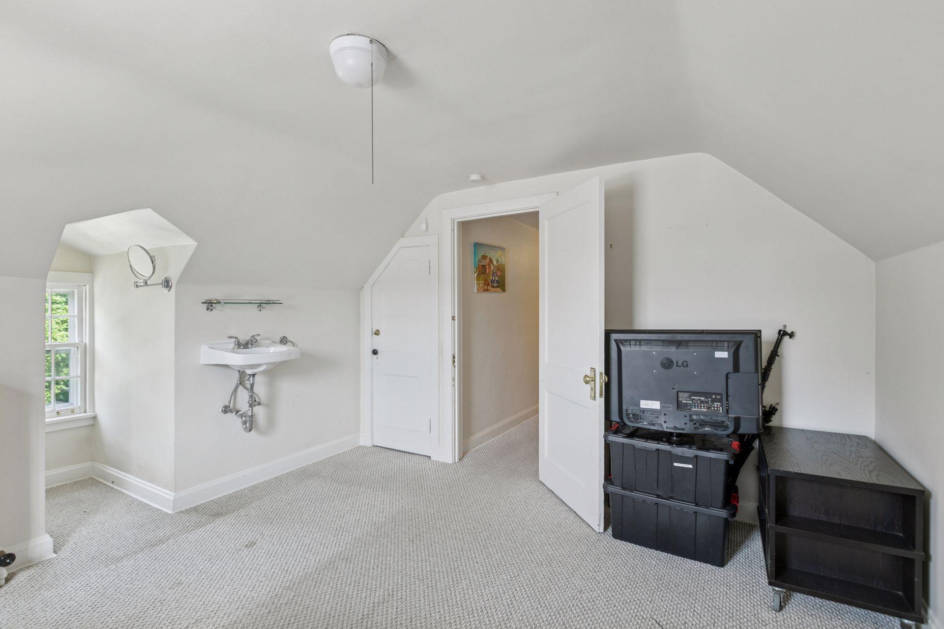 2262 Riverwood Place