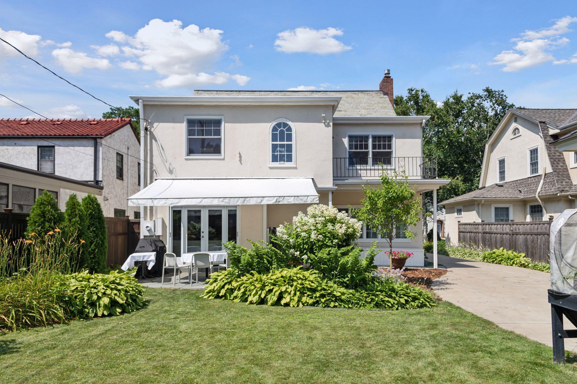 2262 Riverwood Place
