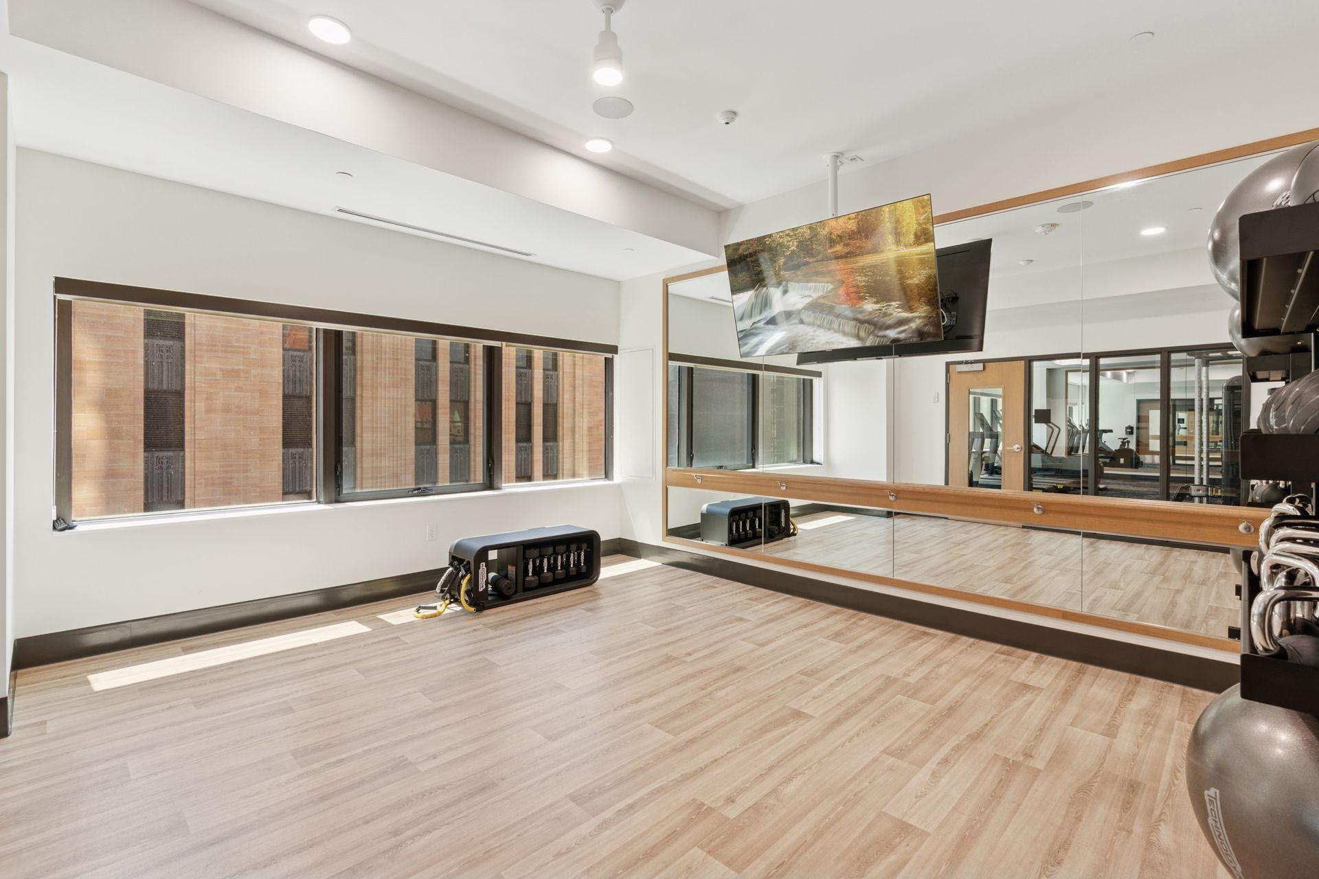 59 4th Street W Unit: 21C