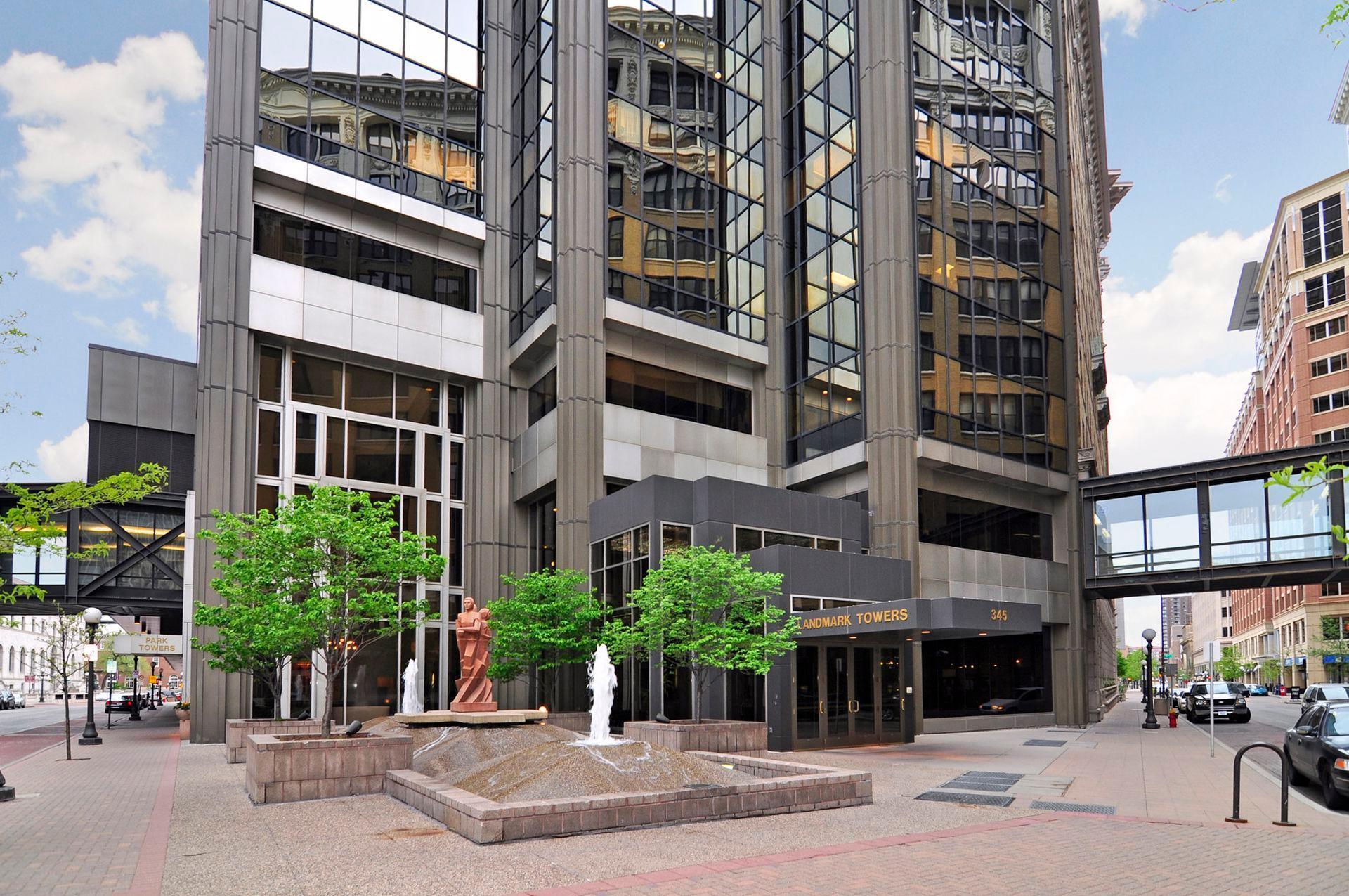 59 4th Street W Unit: 21C