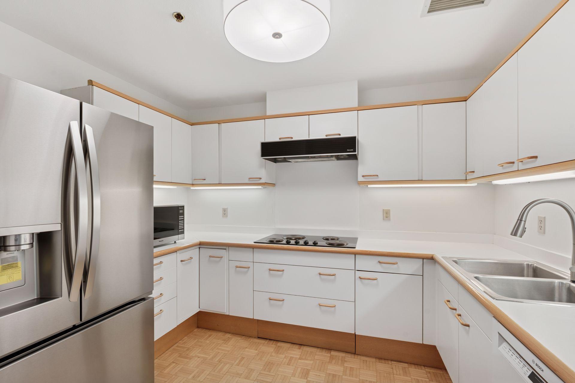 59 4th Street W Unit: 21C