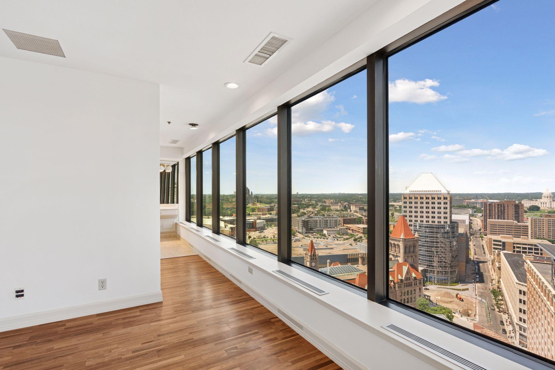 59 4th Street W Unit: 21C