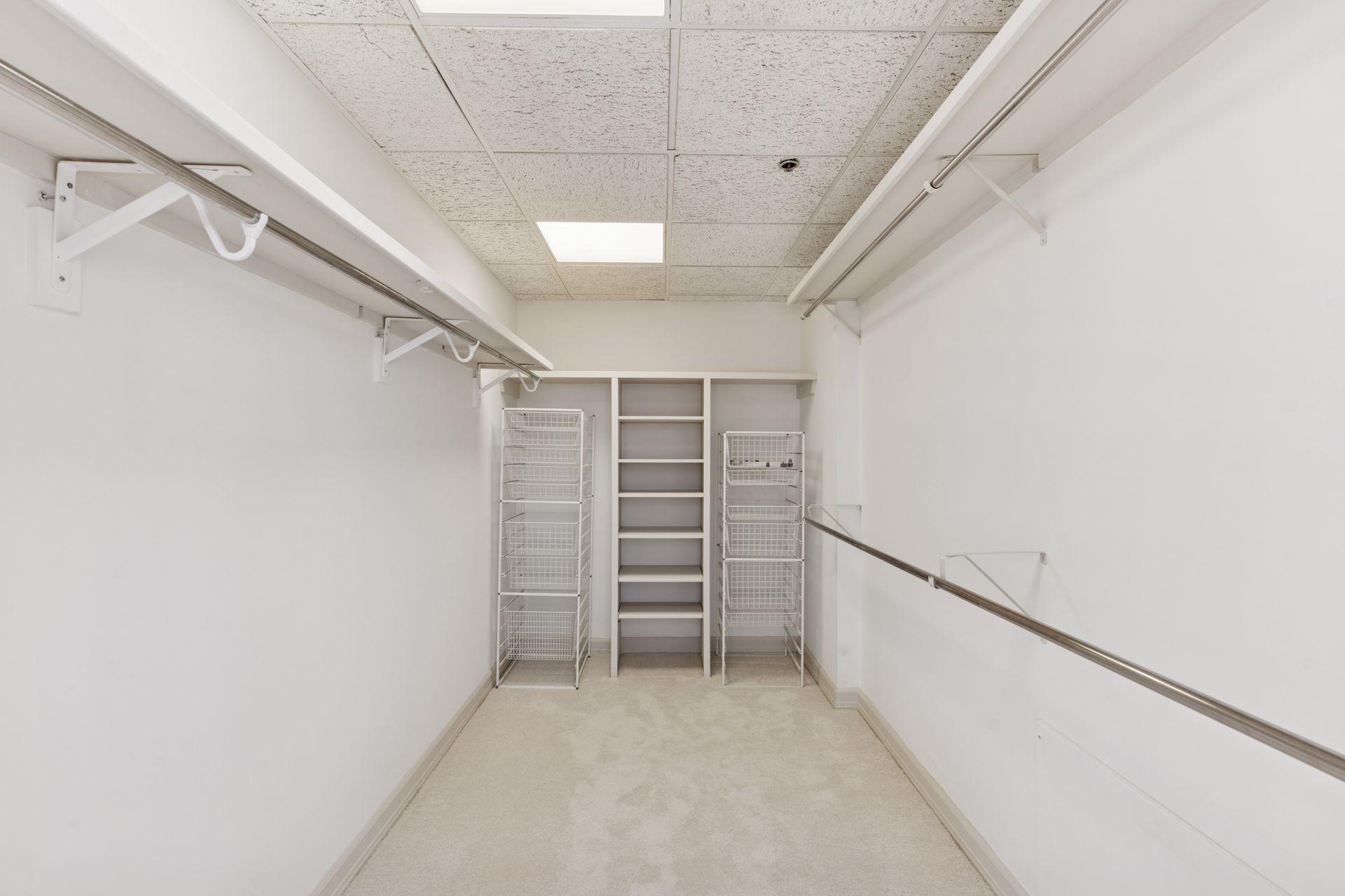 59 4th Street W Unit: 21C