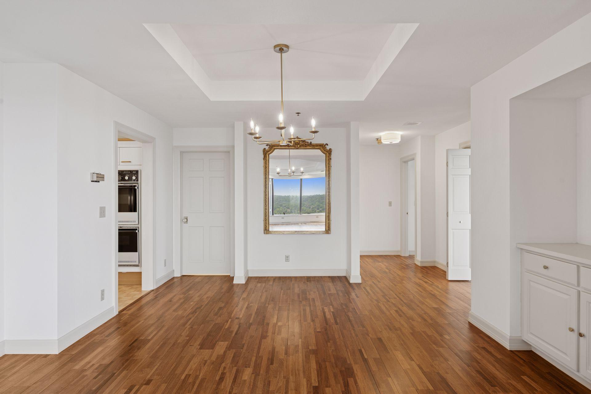 59 4th Street W Unit: 21C