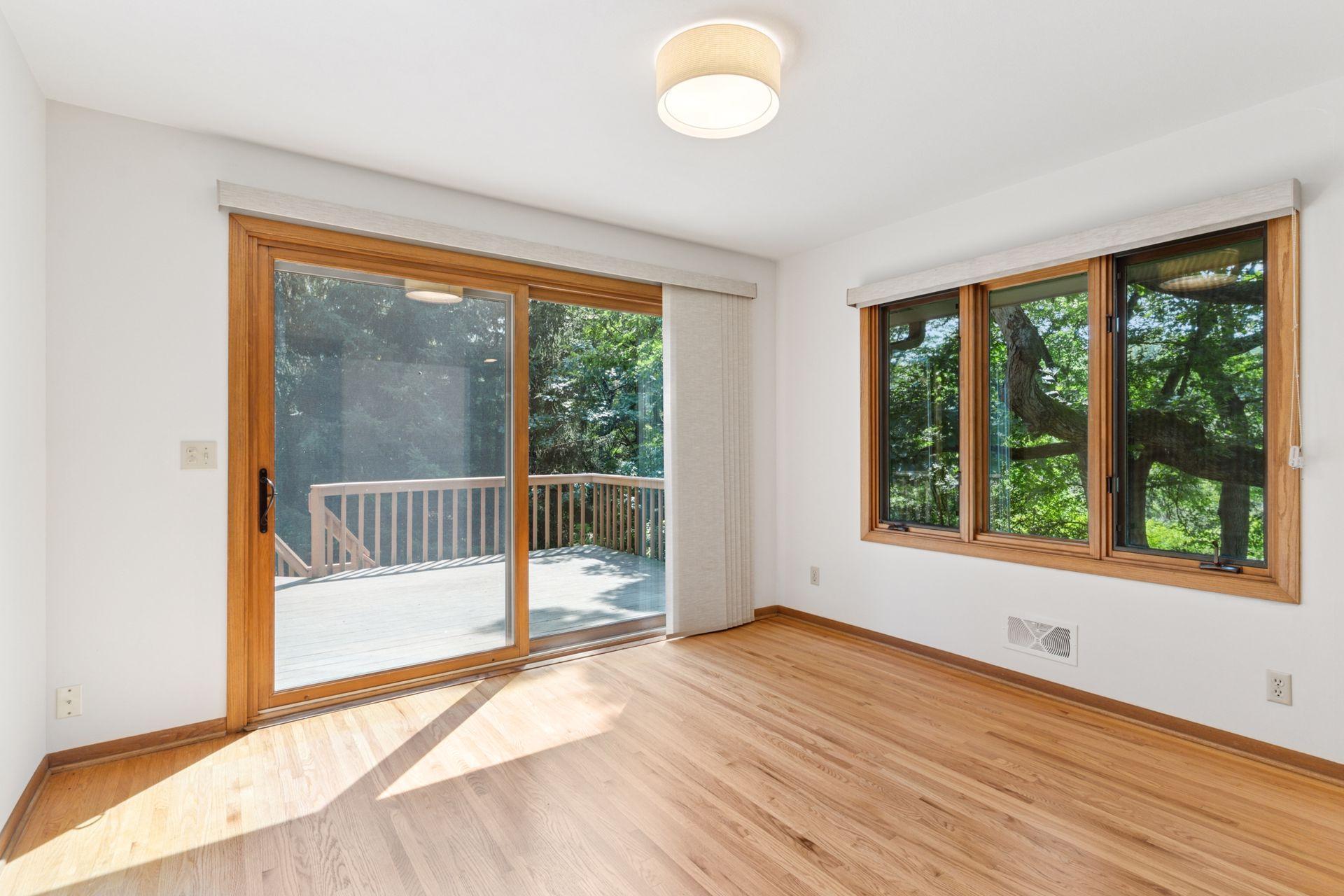 102 W Kraft Road