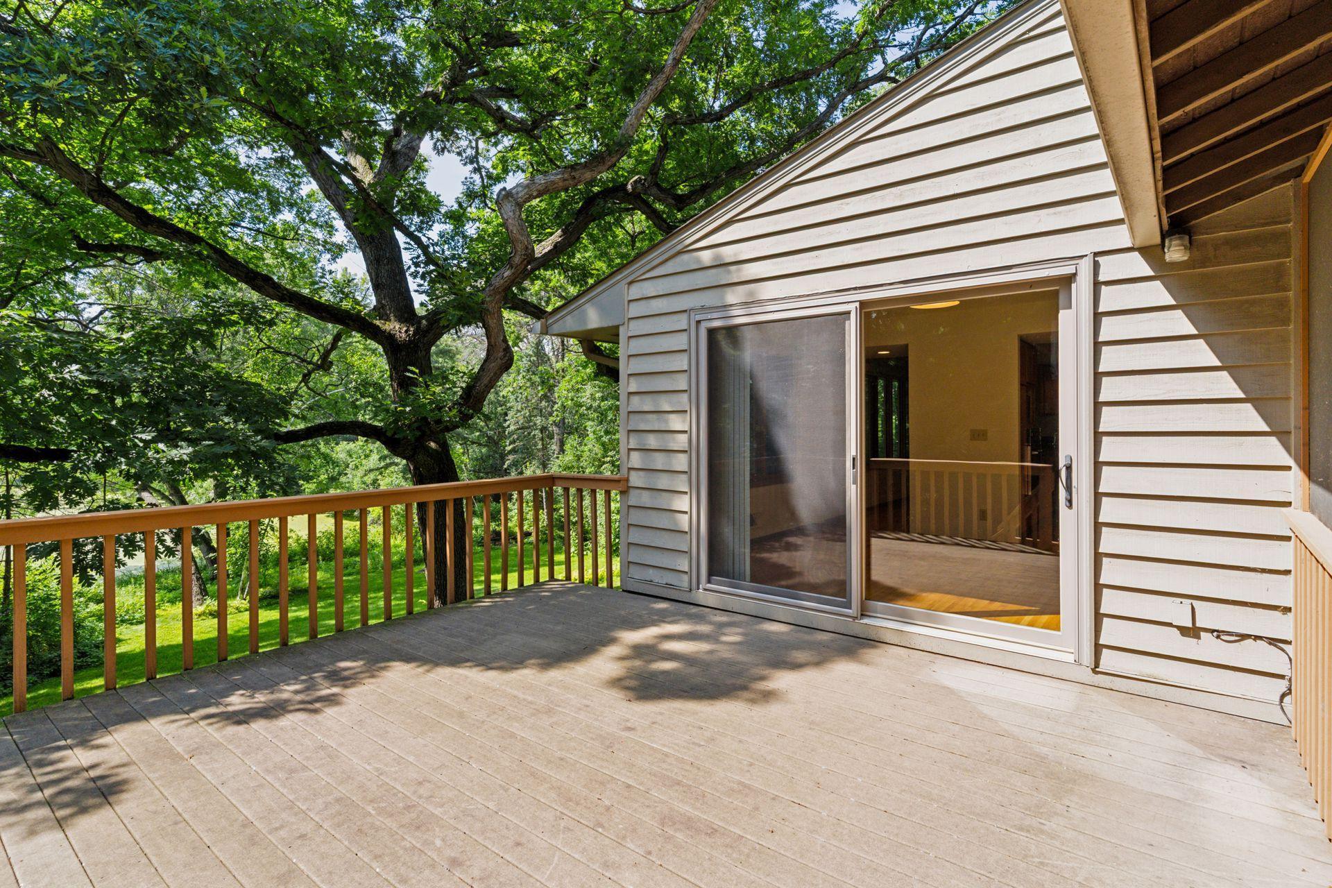 102 W Kraft Road