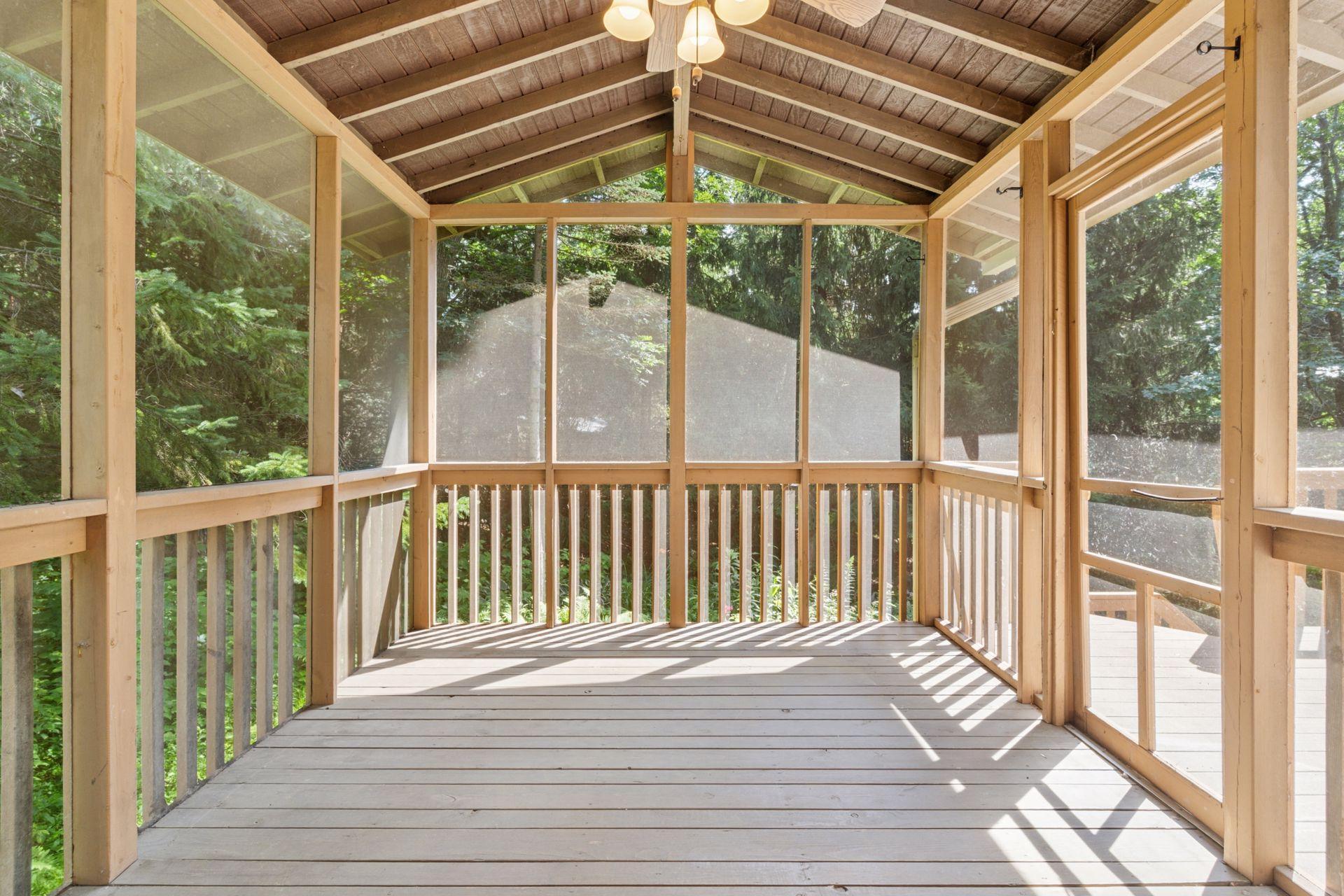 102 W Kraft Road