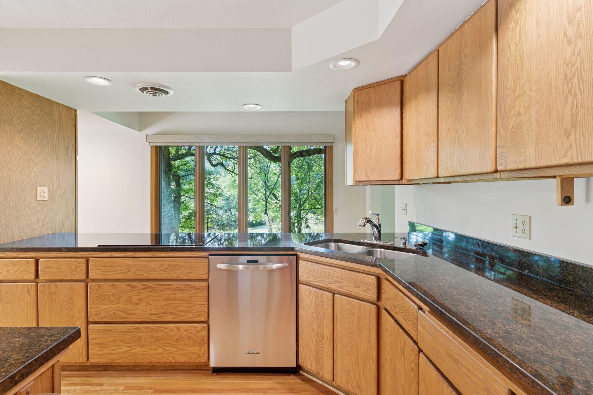 102 W Kraft Road