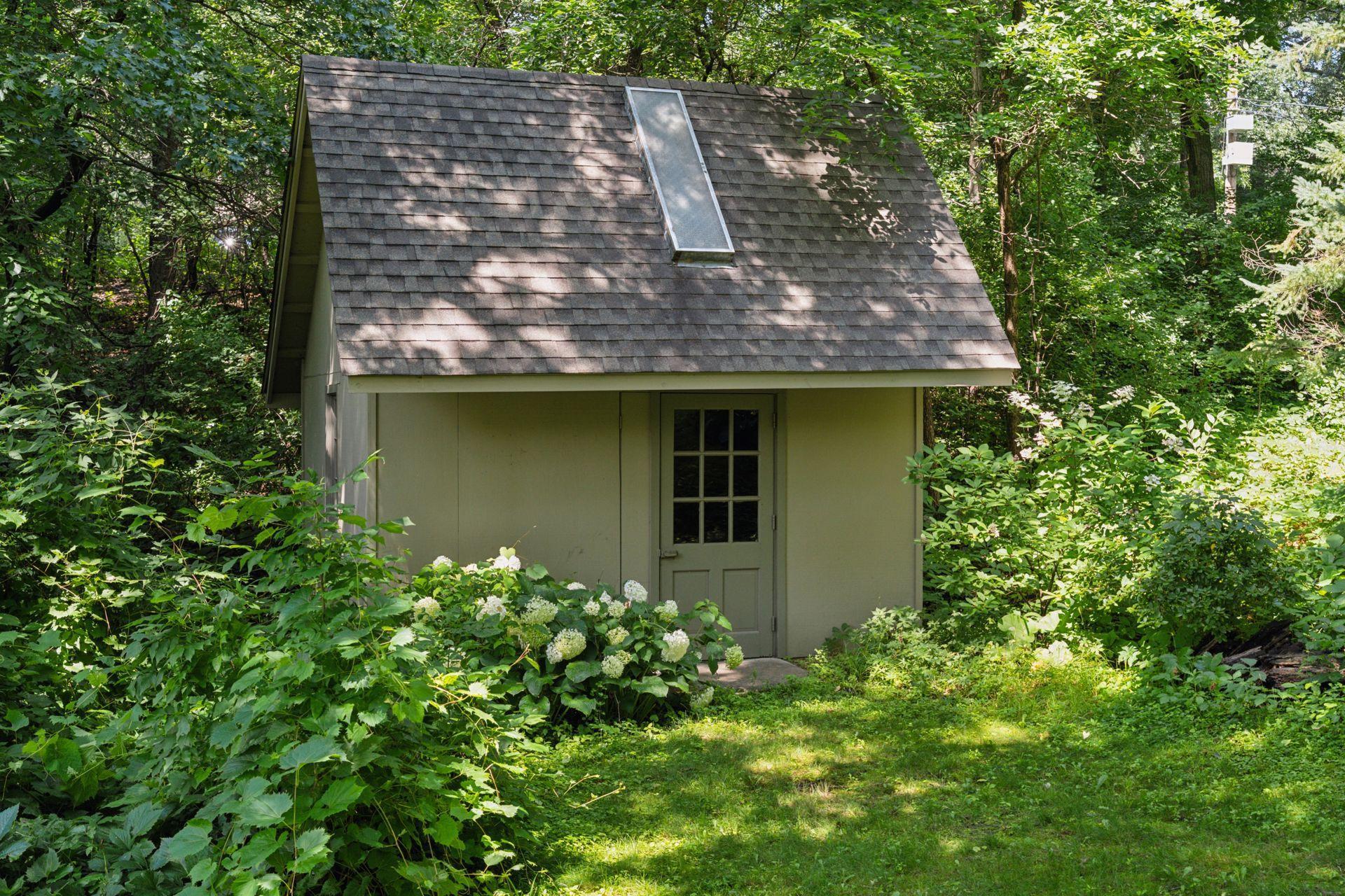 102 W Kraft Road