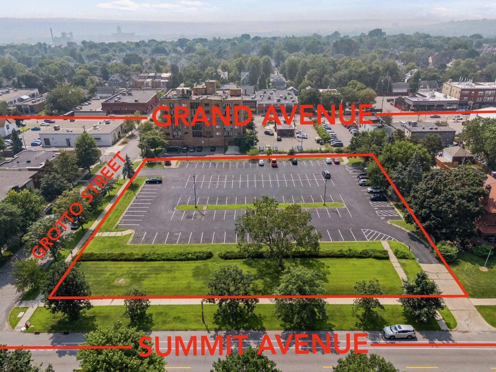750 Summit Avenue