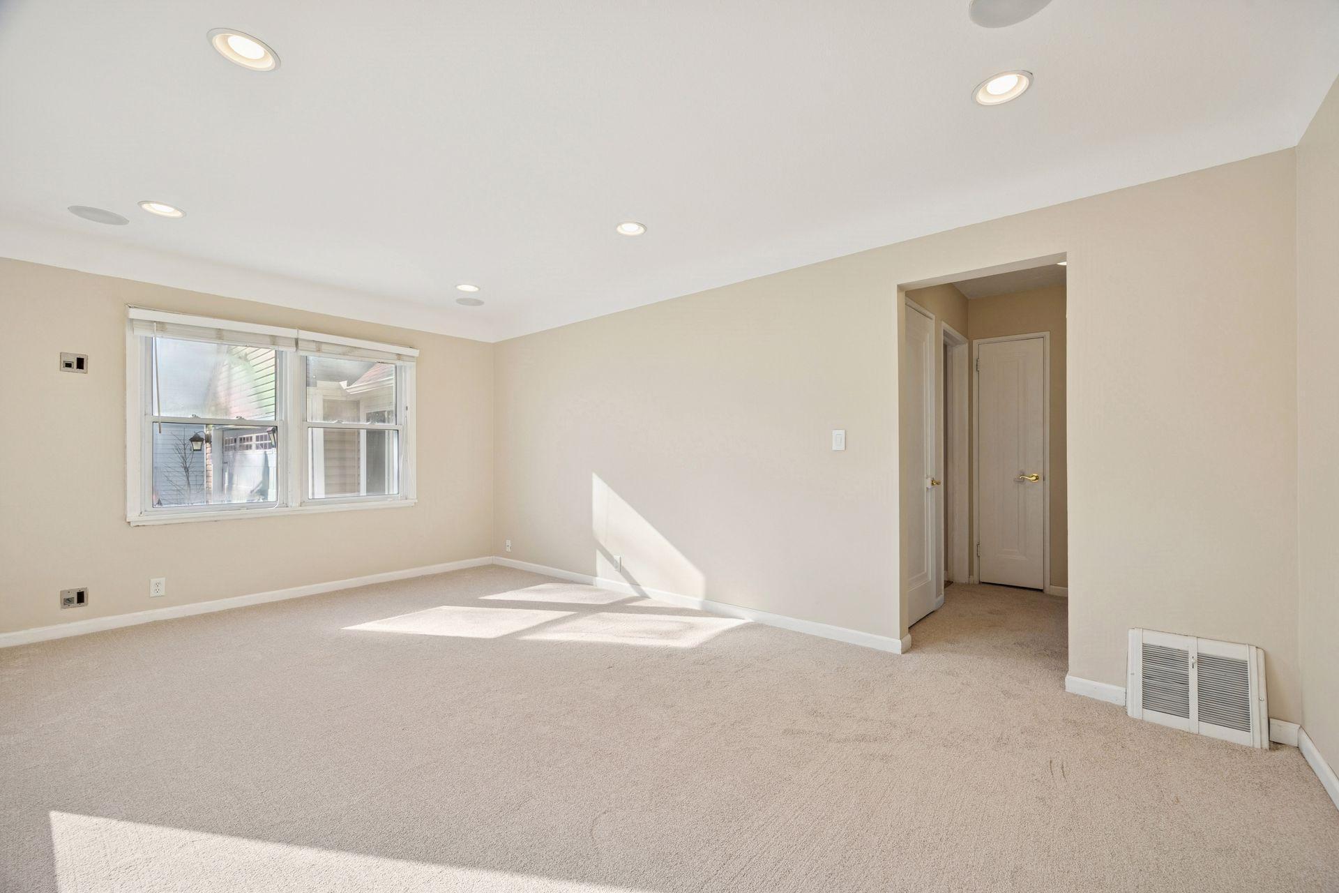 7412 Pillsbury Avenue S