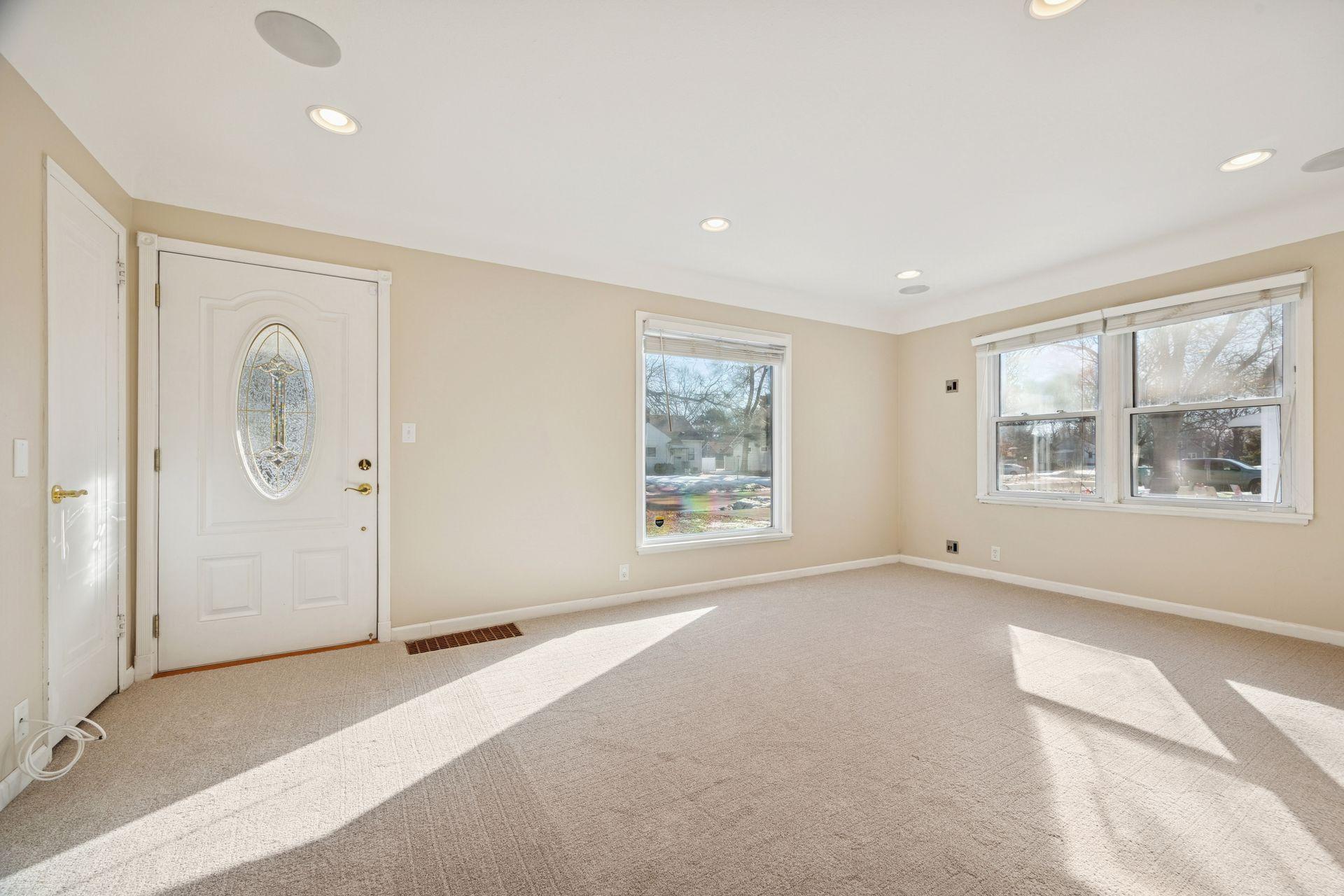 7412 Pillsbury Avenue S