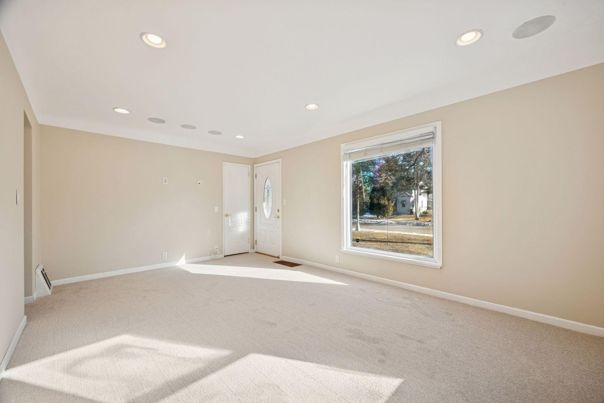 7412 Pillsbury Avenue S