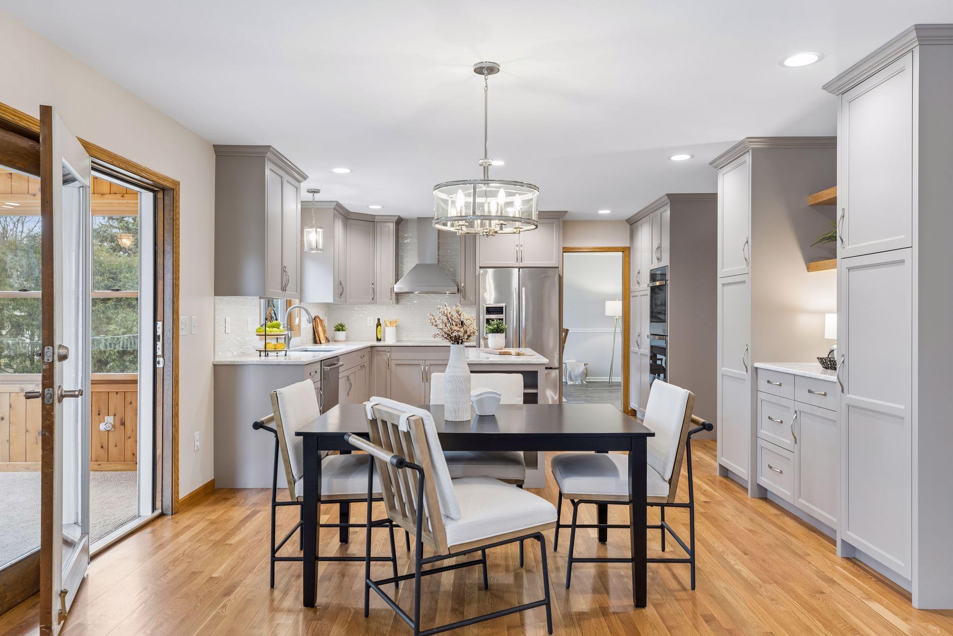 610 Watersedge Terrace