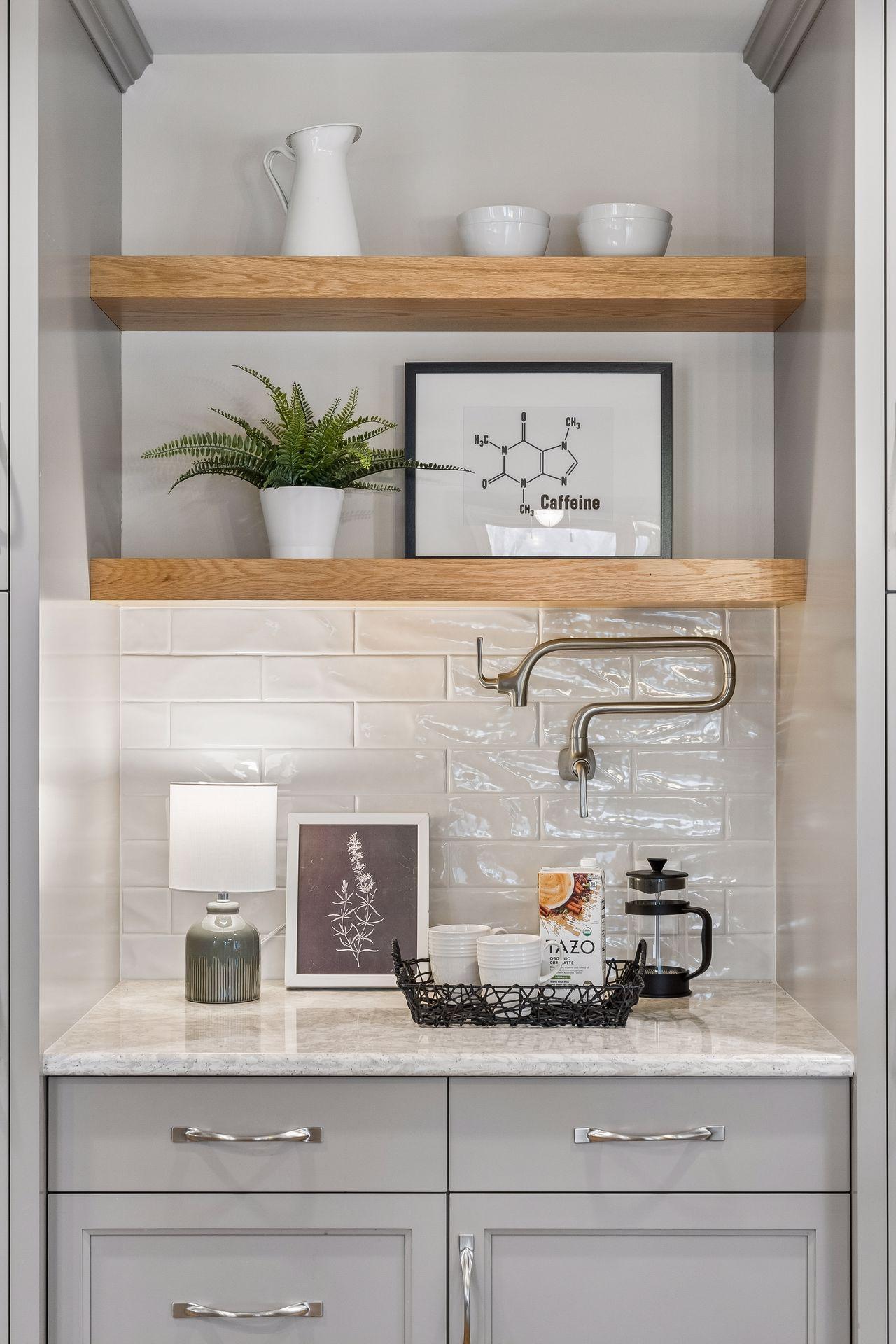 610 Watersedge Terrace