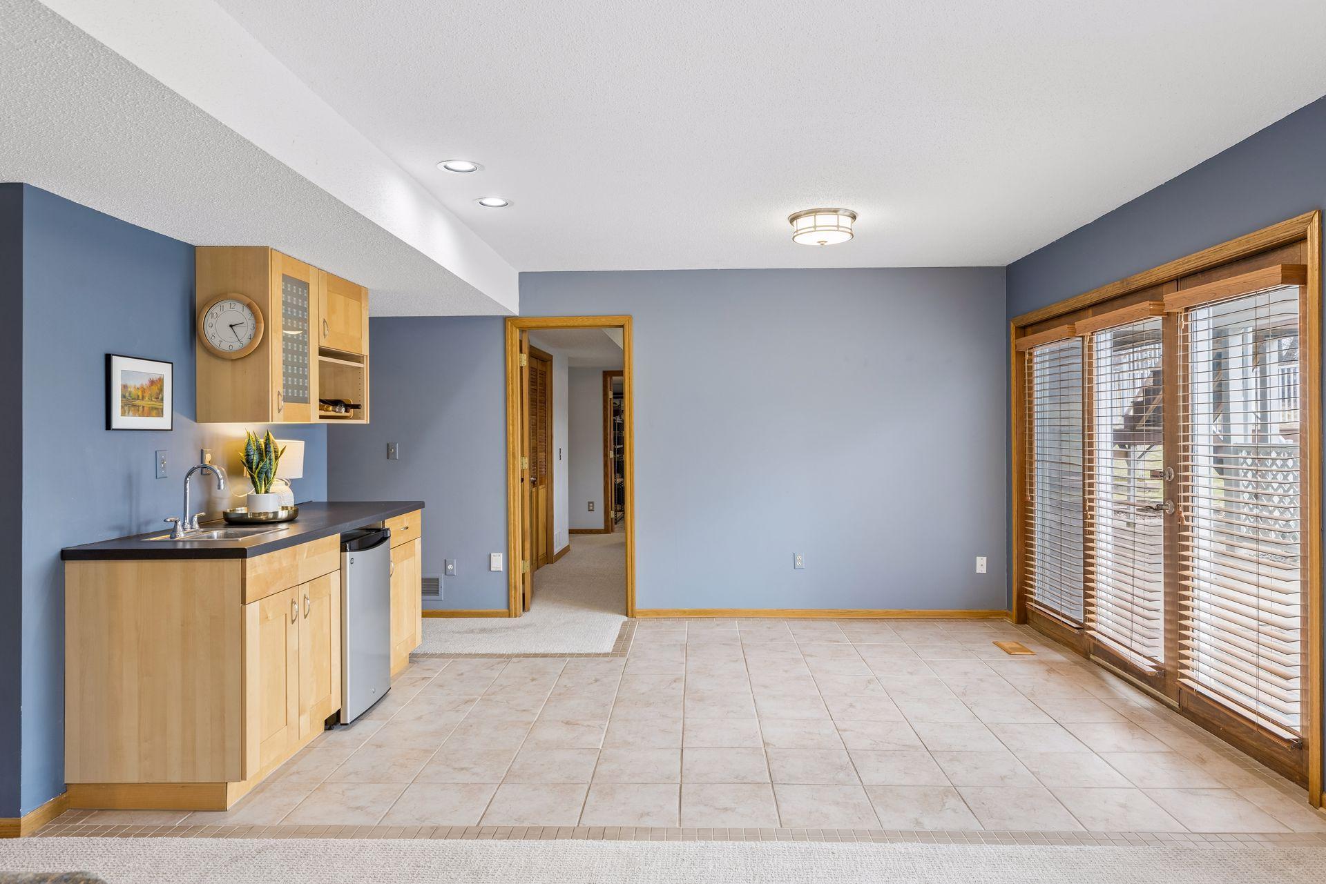 610 Watersedge Terrace