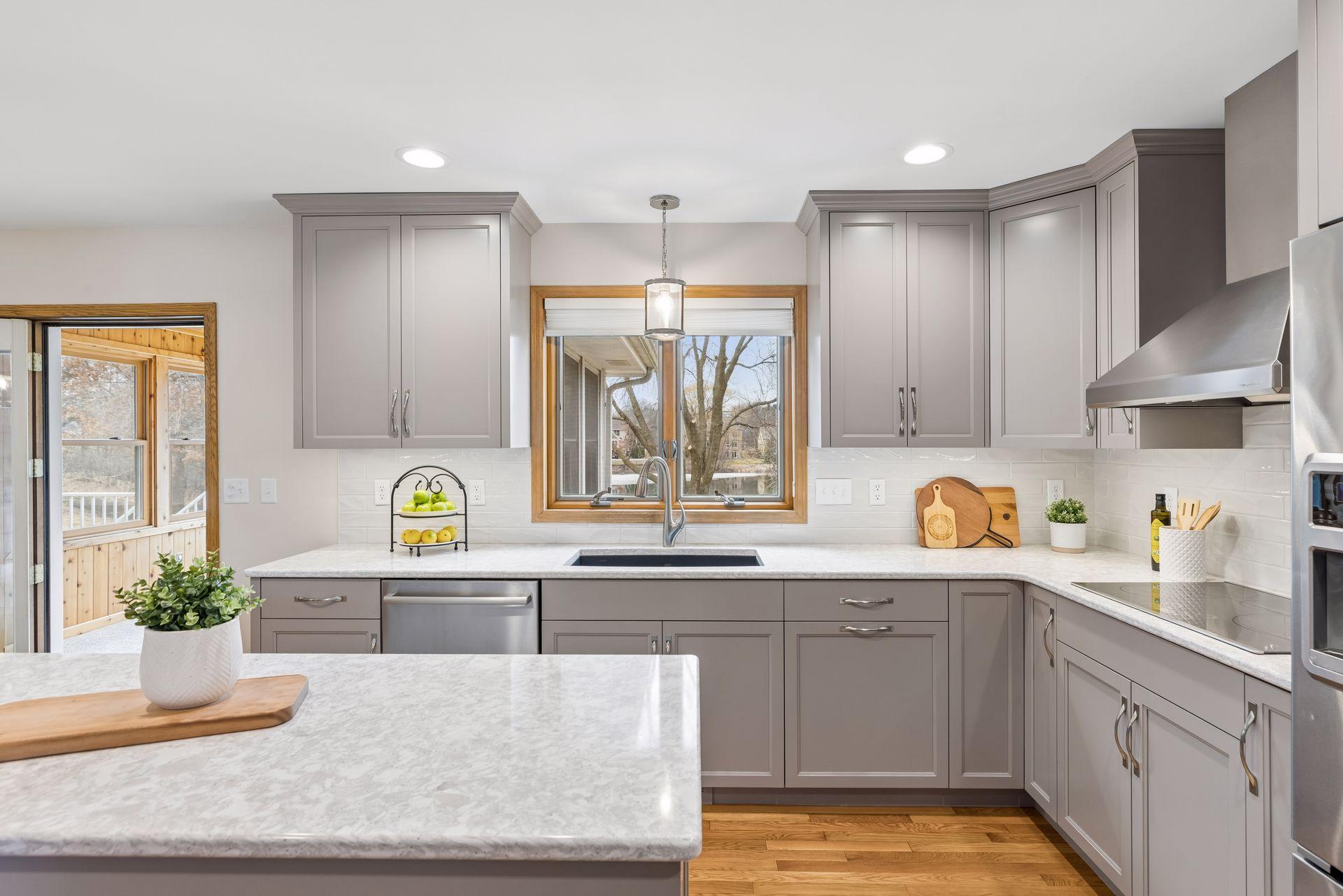 610 Watersedge Terrace