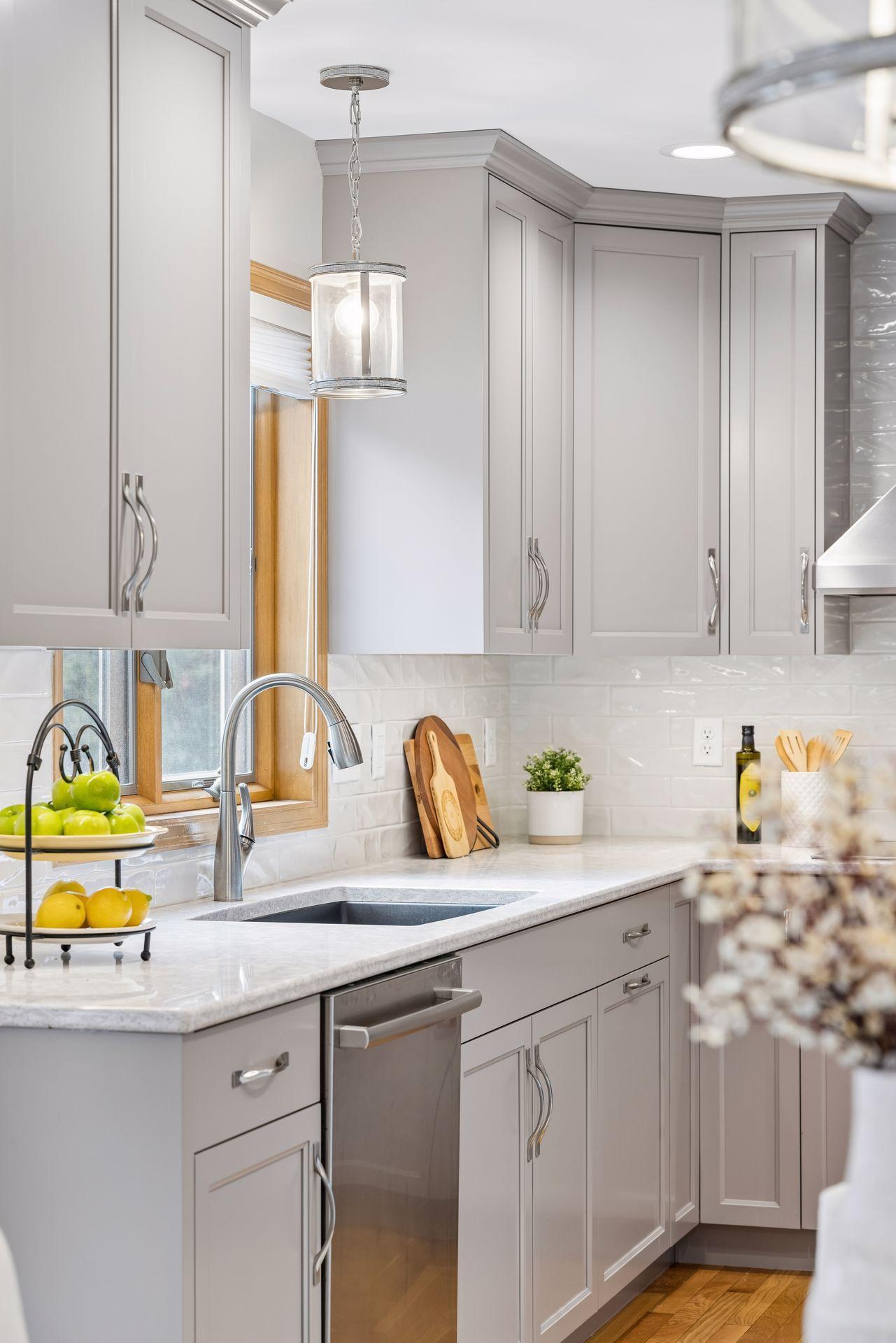 610 Watersedge Terrace