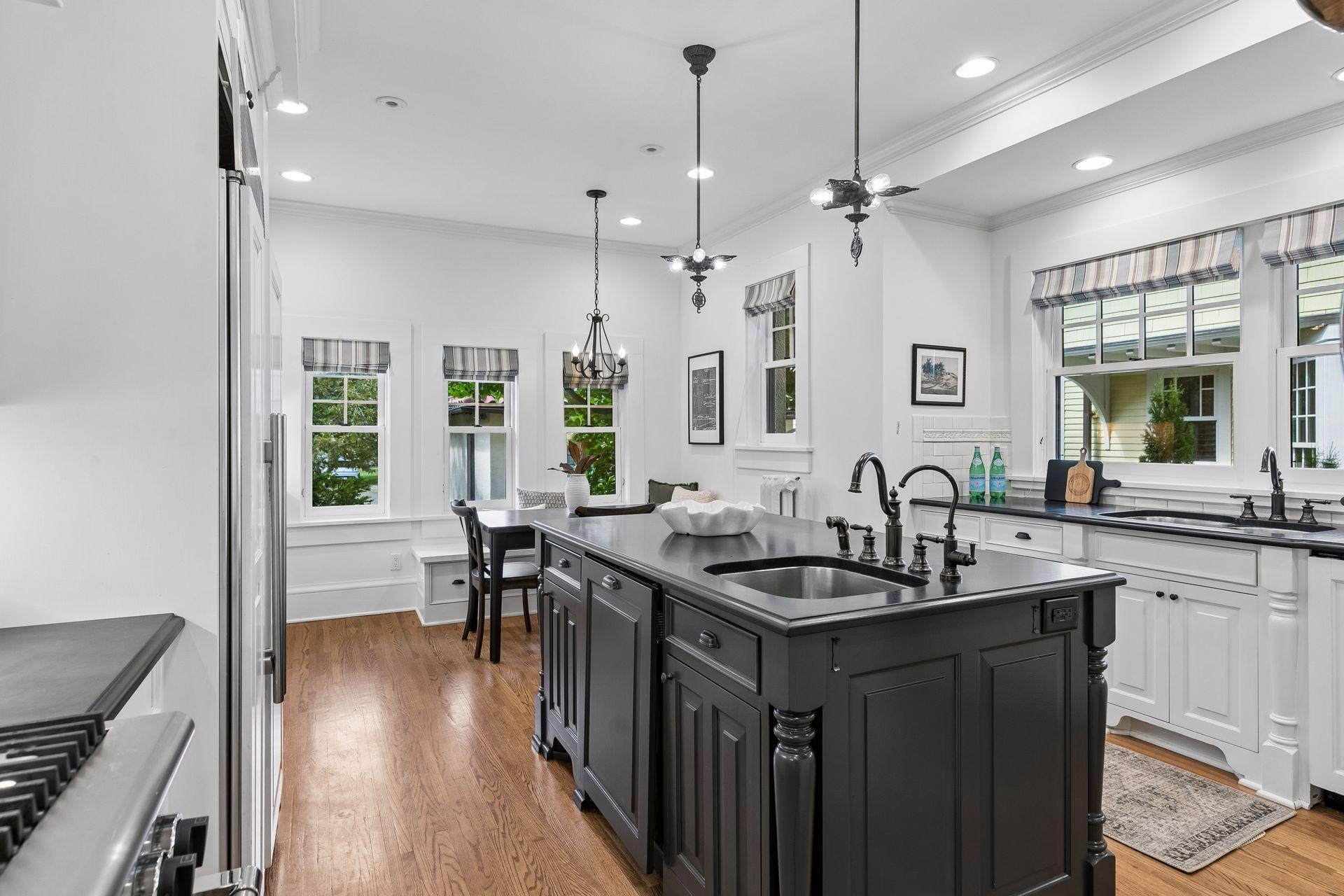 42 Kenwood Parkway
