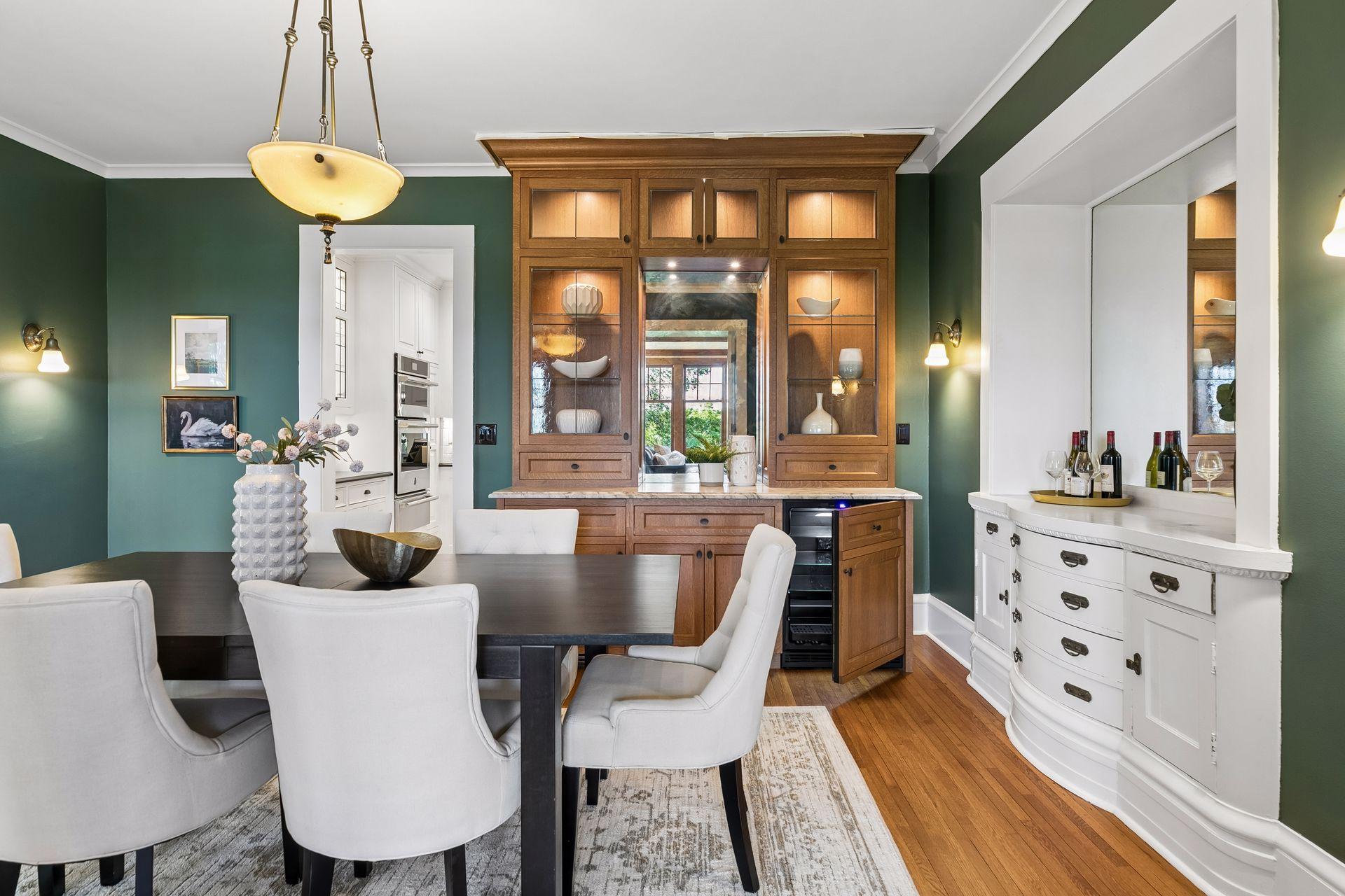 42 Kenwood Parkway