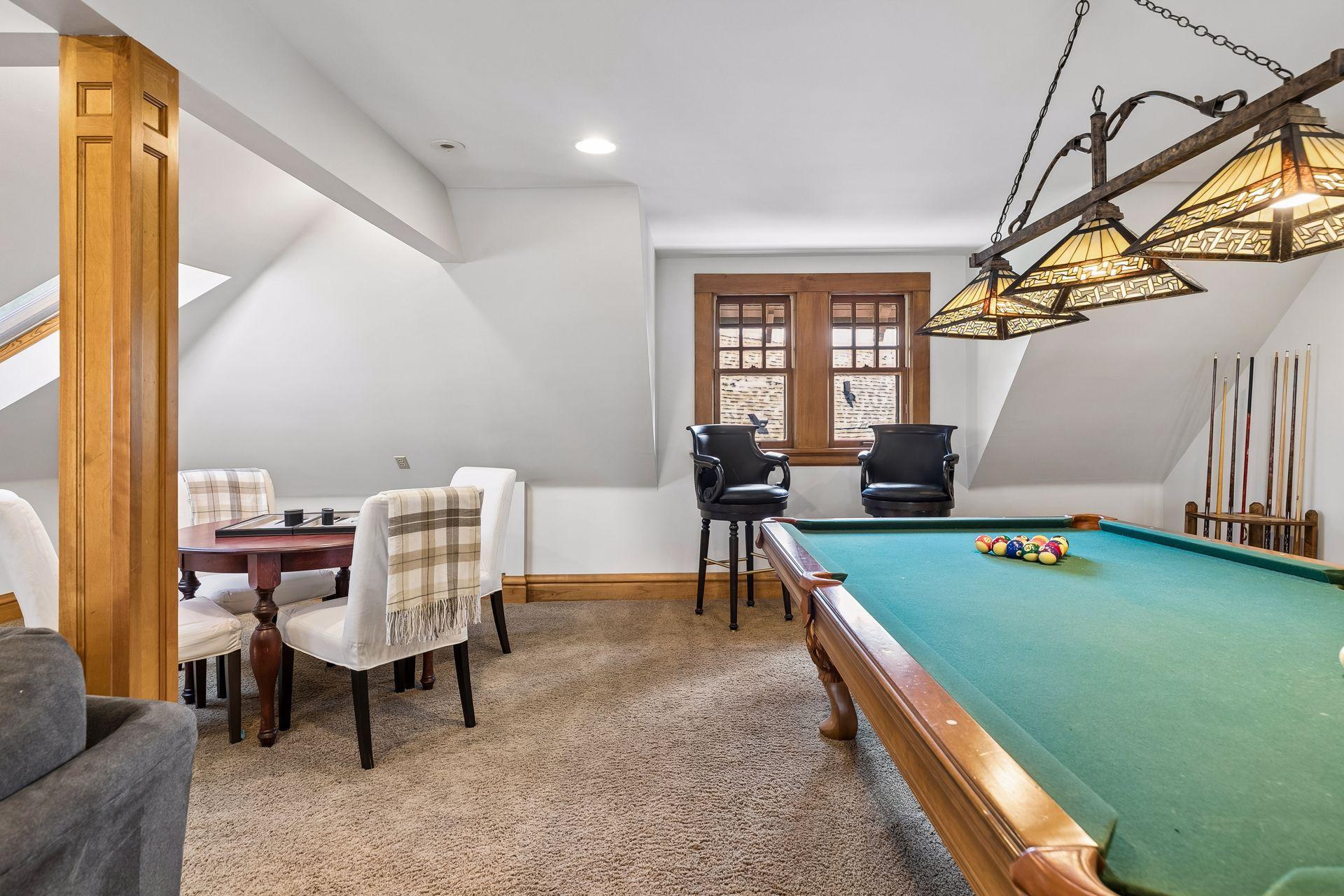 42 Kenwood Parkway