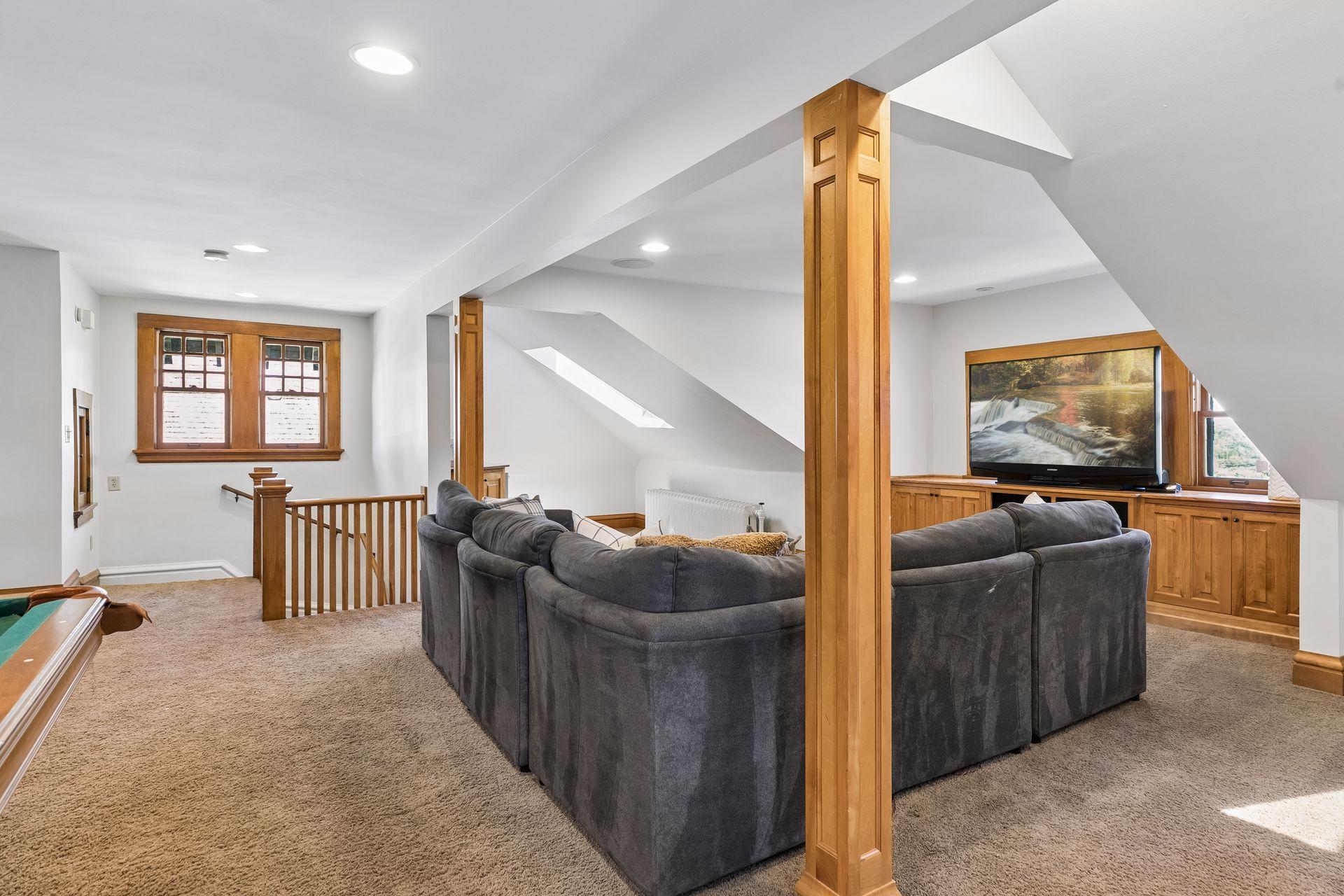42 Kenwood Parkway