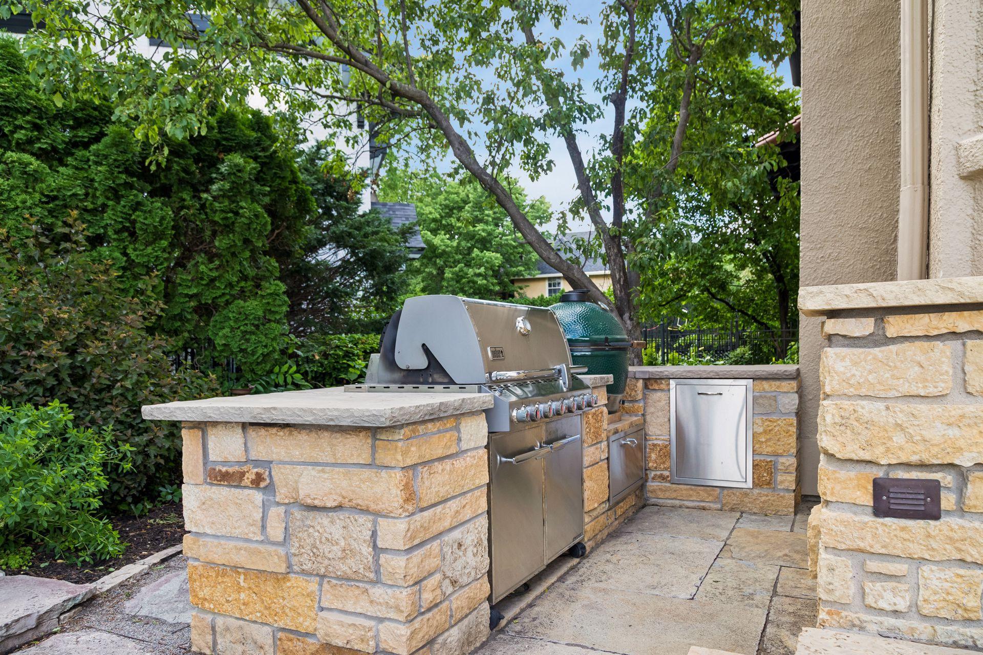 42 Kenwood Parkway
