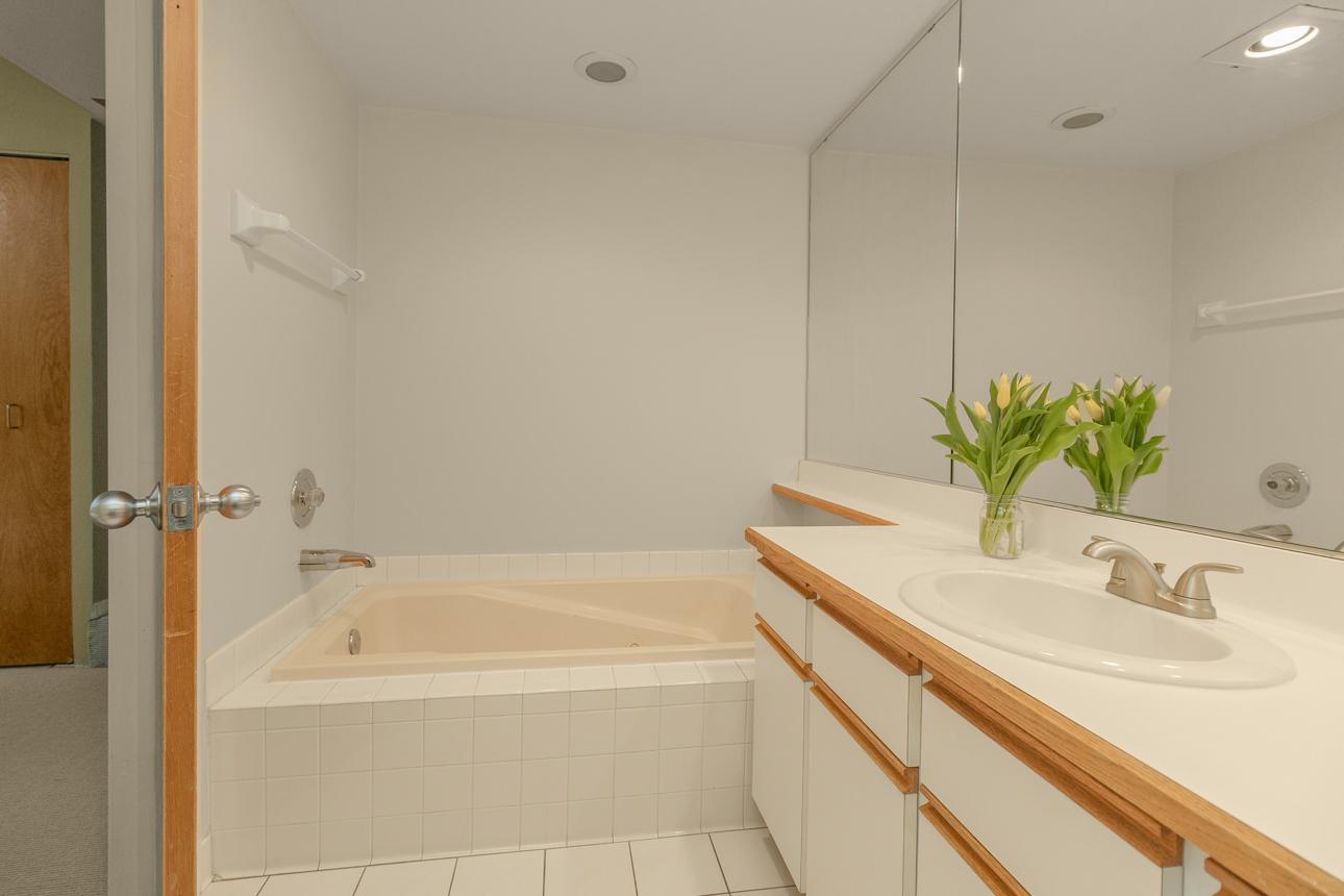 512 Laurel Avenue Unit: 5