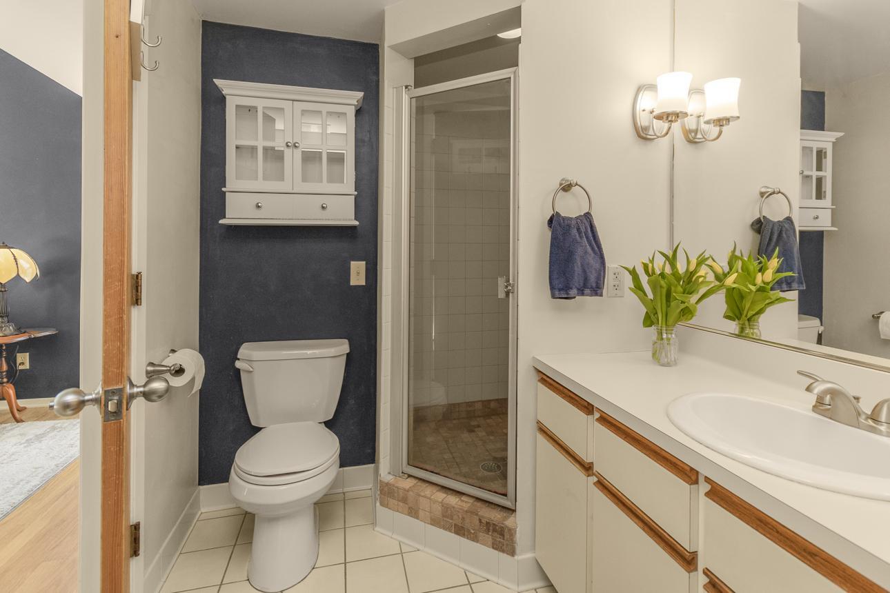 512 Laurel Avenue Unit: 5